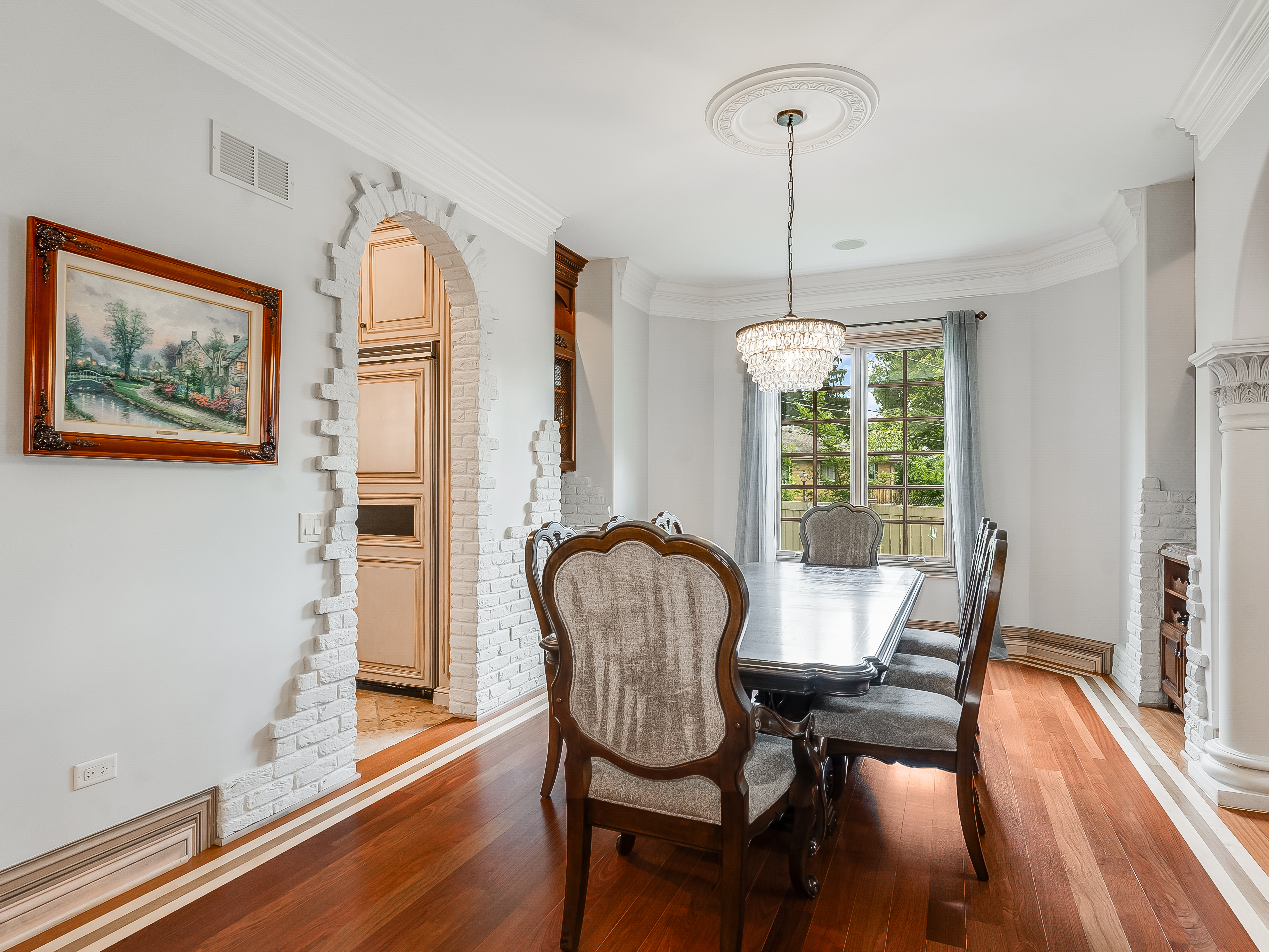  Experience Exceptional Luxury Living in Naperville