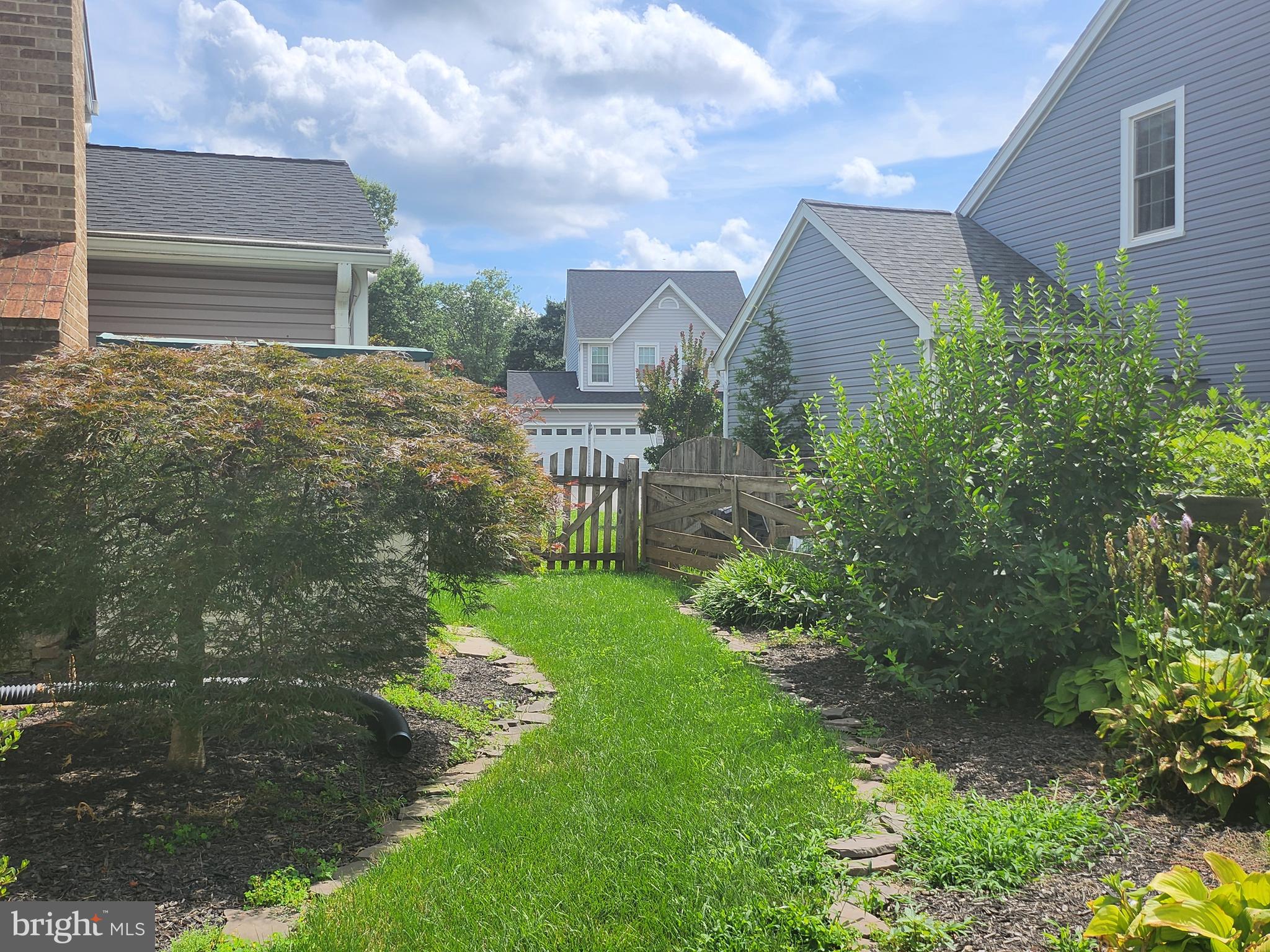 Herndon, Virginia, 20171, United States, 3 Bedrooms Bedrooms, ,3 BathroomsBathrooms,Residential,For Sale,1938418