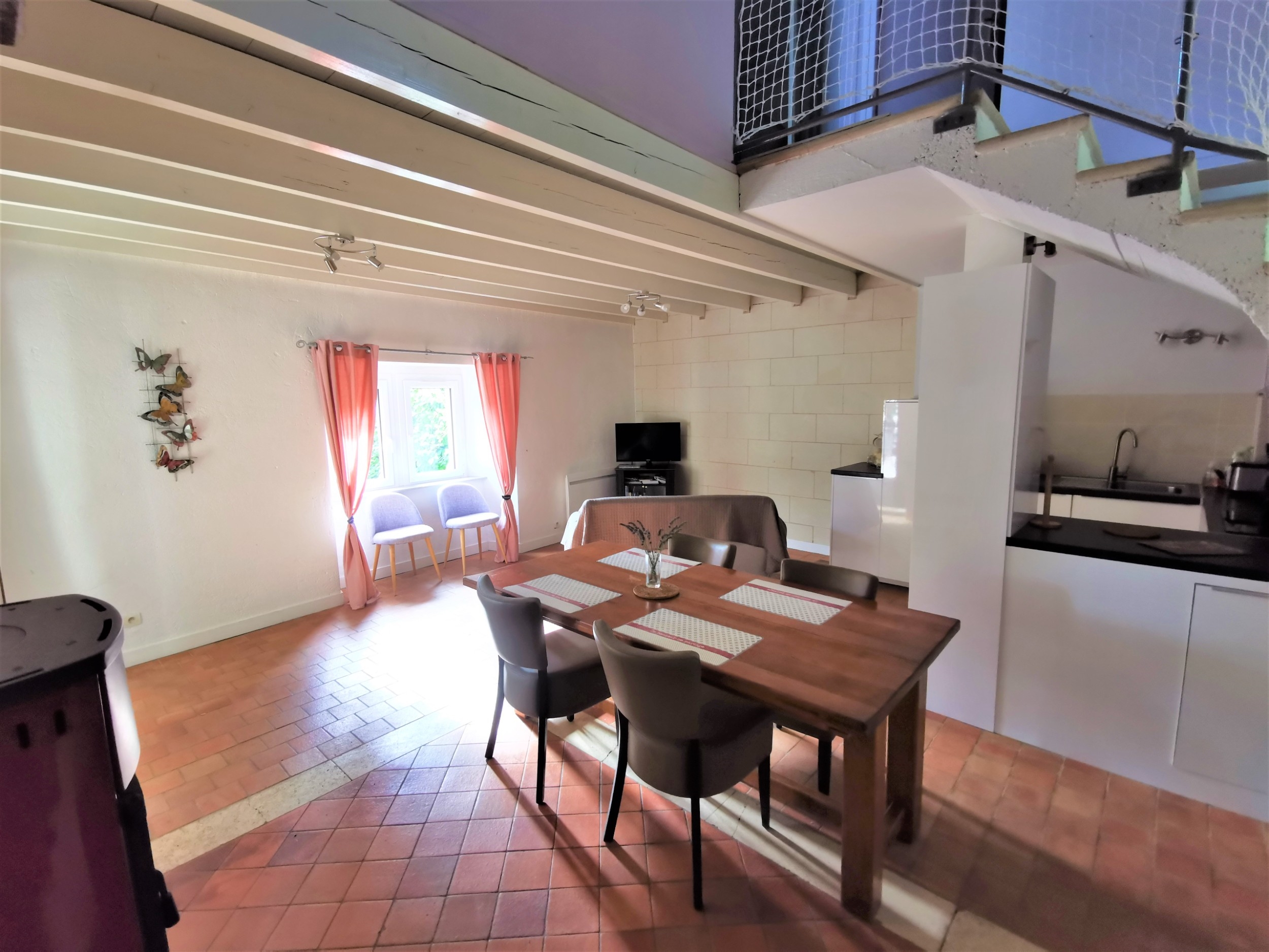  Character estate with hospitality business - 物件實景