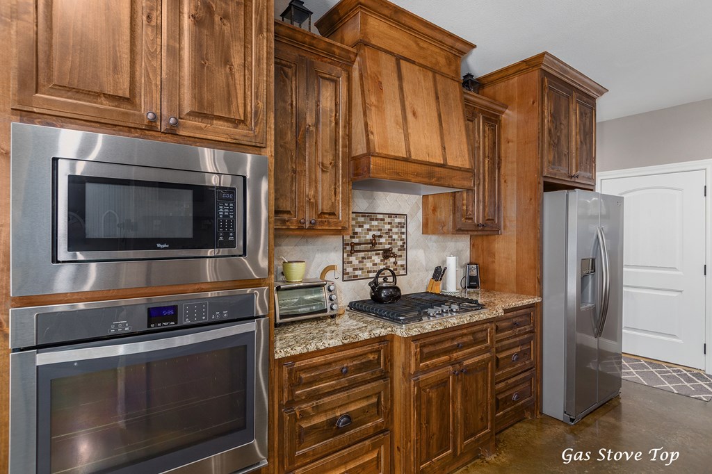 Etoile, Texas, 75944, United States, 3 Bedrooms Bedrooms, ,2 BathroomsBathrooms,Residential,For Sale,1989857