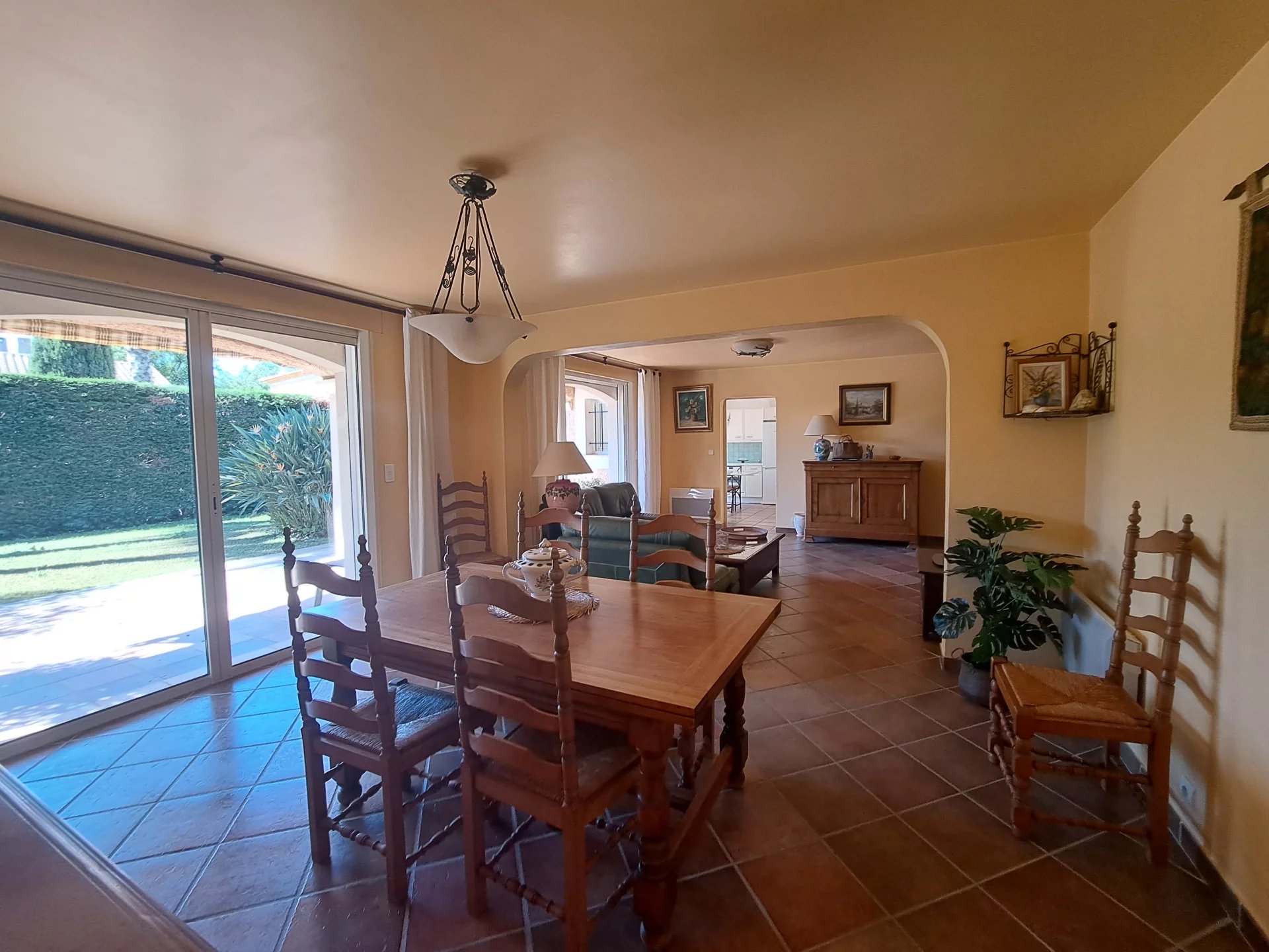 Carqueiranne, Provence-Alpes-Côte d’Azur, 83320, FR, 3 Bedrooms Bedrooms, ,2 BathroomsBathrooms,Residential,For Sale,1623746