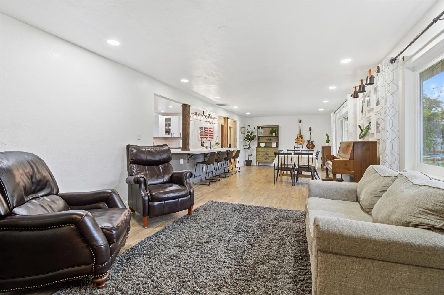 Lodi, California, 95242, United States, 3 Bedrooms Bedrooms, ,3 BathroomsBathrooms,Residential,For Sale,2002974