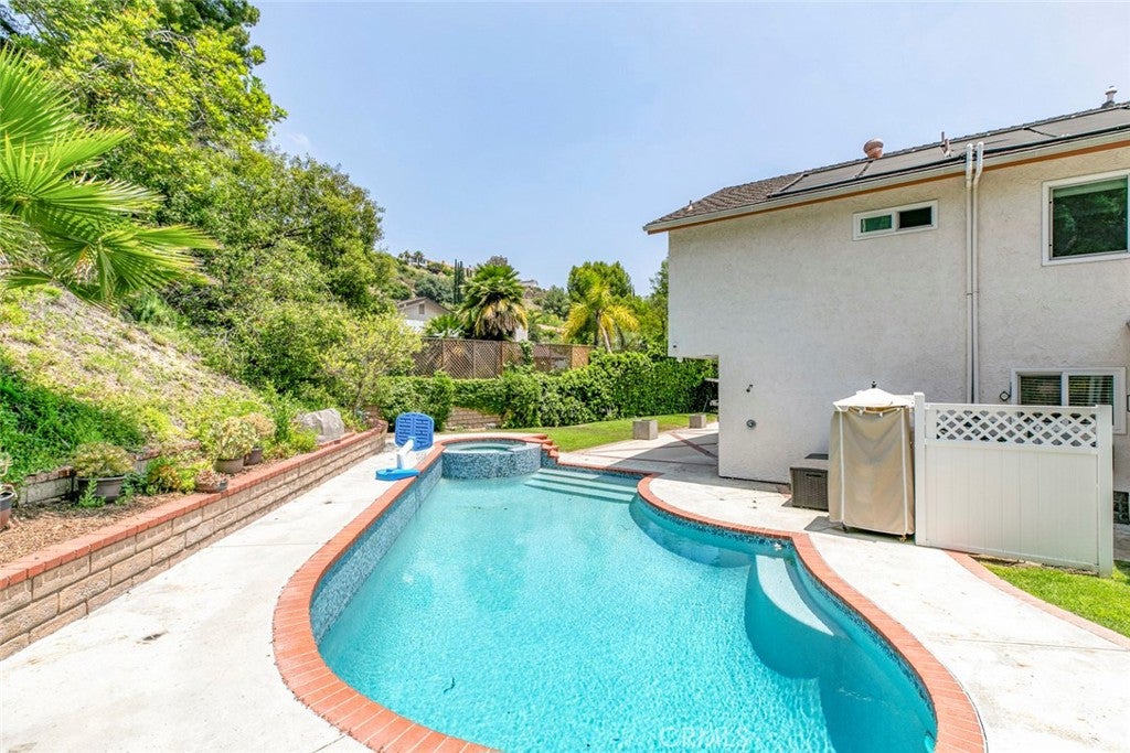 Glendale, California, 91206, United States, 4 Bedrooms Bedrooms, ,3 BathroomsBathrooms,Residential,For Sale,1940917