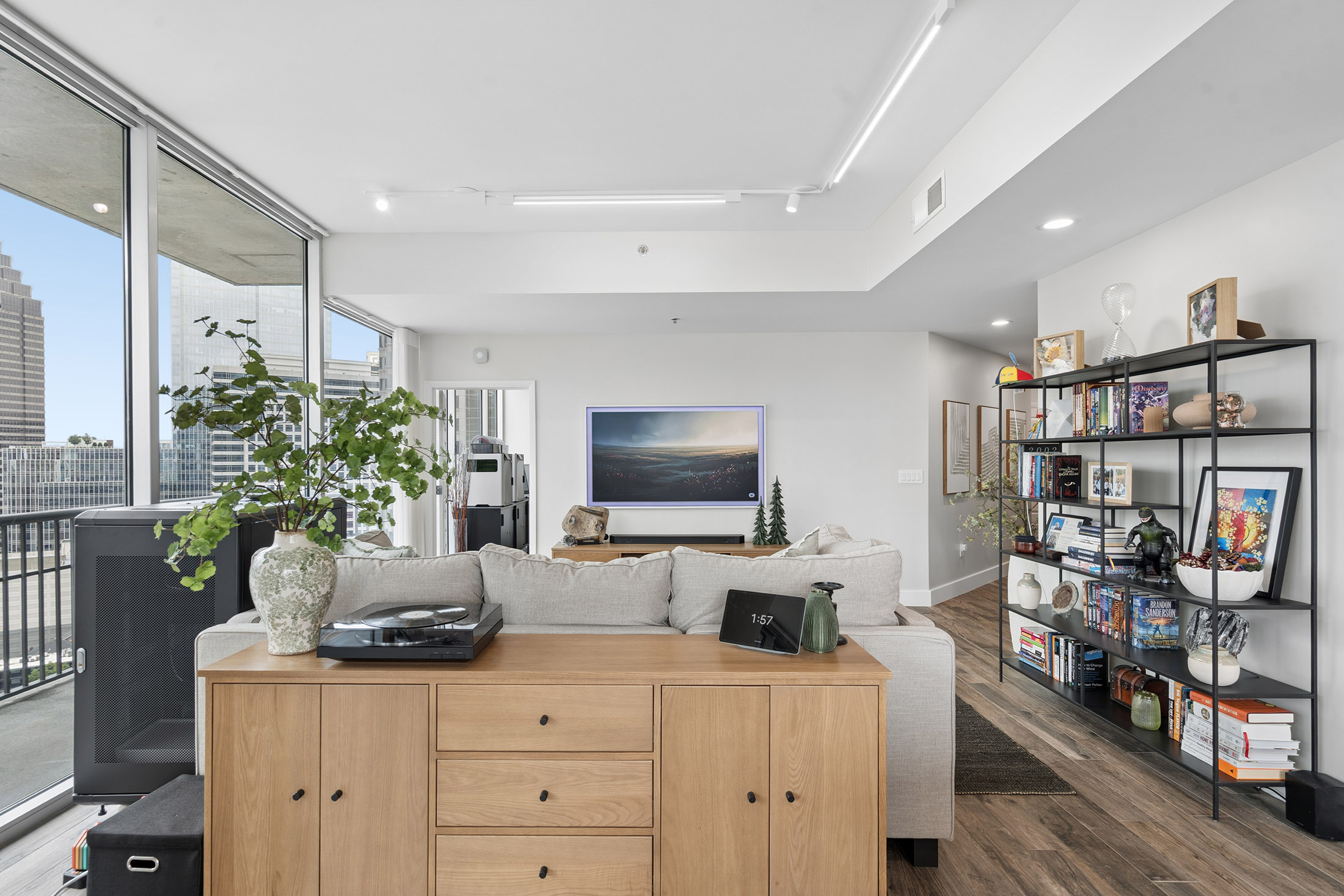  Stunning Southwest Views from Corner Residence at 1010 Midtown - 物件實景