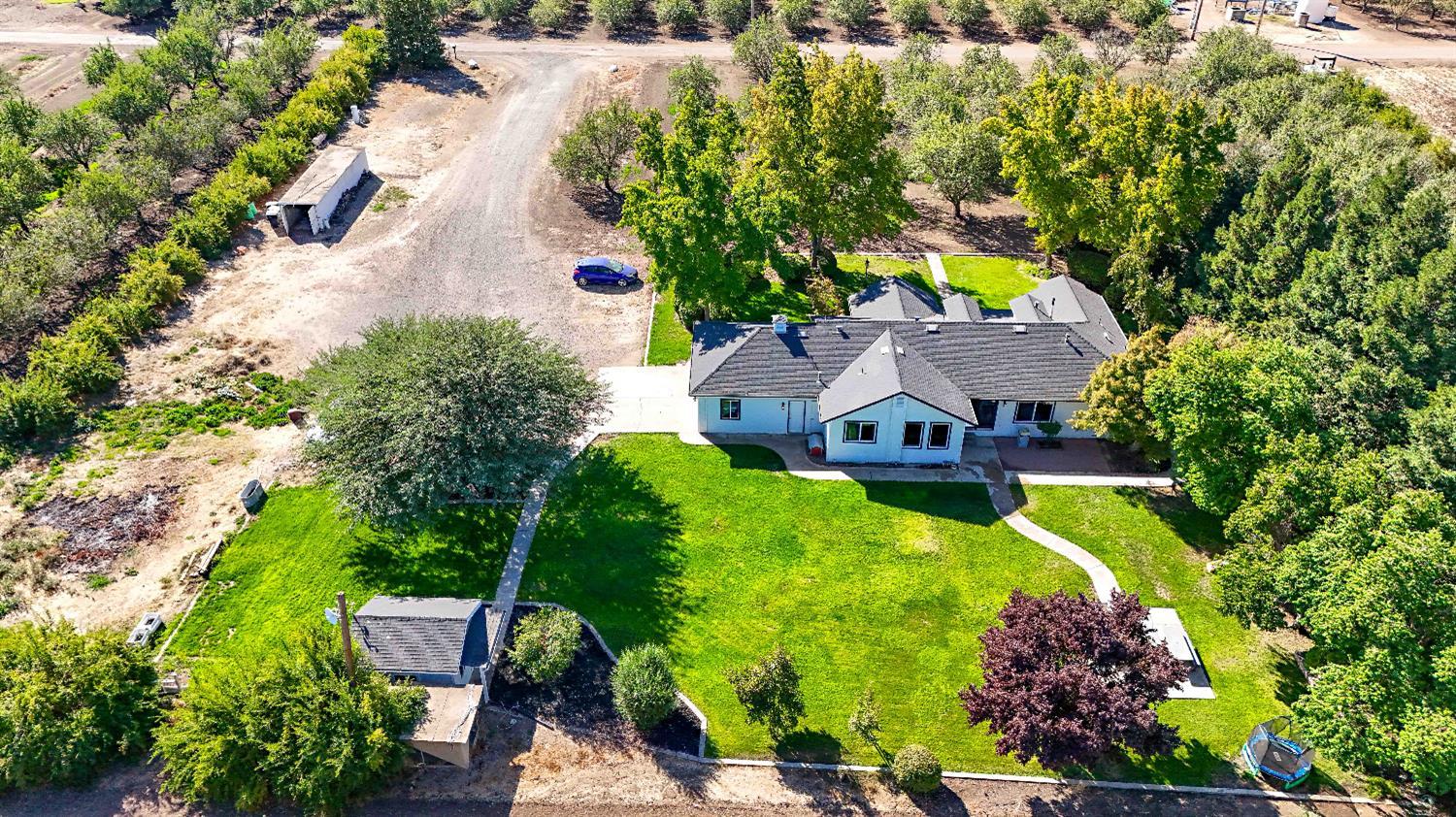 Le Grand, California, 95333, United States, 4 Bedrooms Bedrooms, ,3 BathroomsBathrooms,Residential,For Sale,1977955