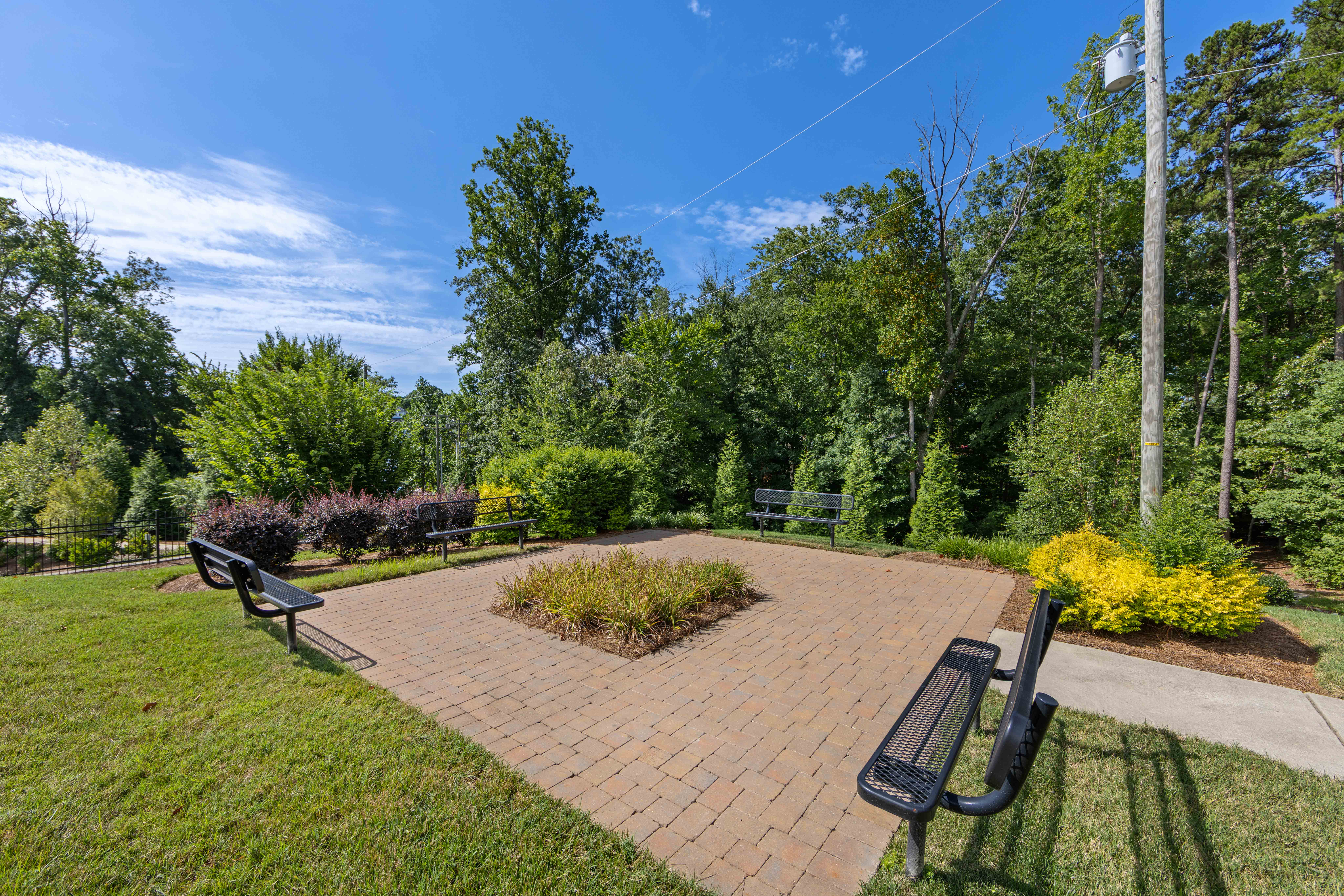 Cornelius, North Carolina, 28031, United States, 3 Bedrooms Bedrooms, ,3 BathroomsBathrooms,Residential,For Sale,1908056