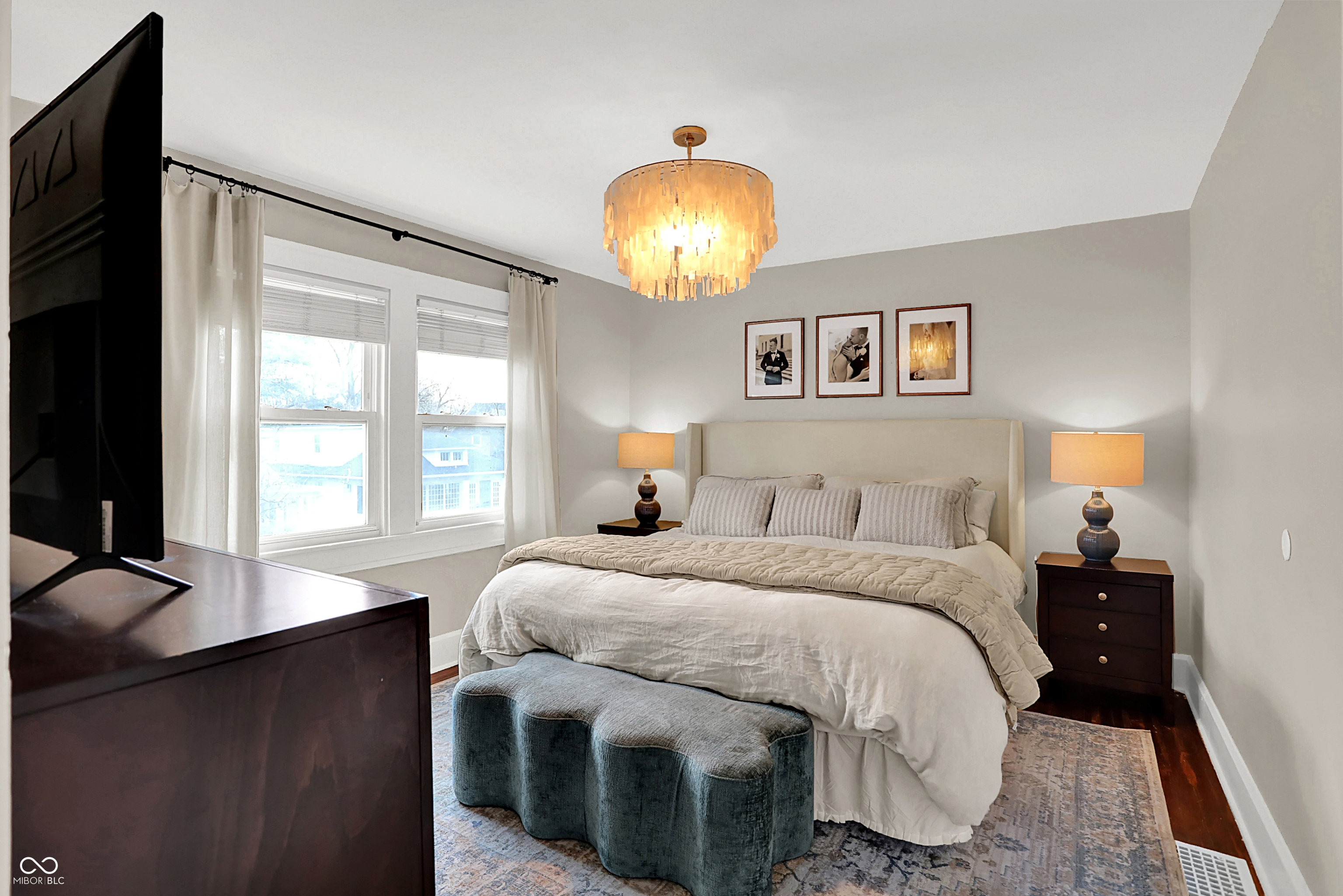 Indianapolis, Indiana, 46205, United States, 3 Bedrooms Bedrooms, ,2 BathroomsBathrooms,Residential,For Sale,2005360