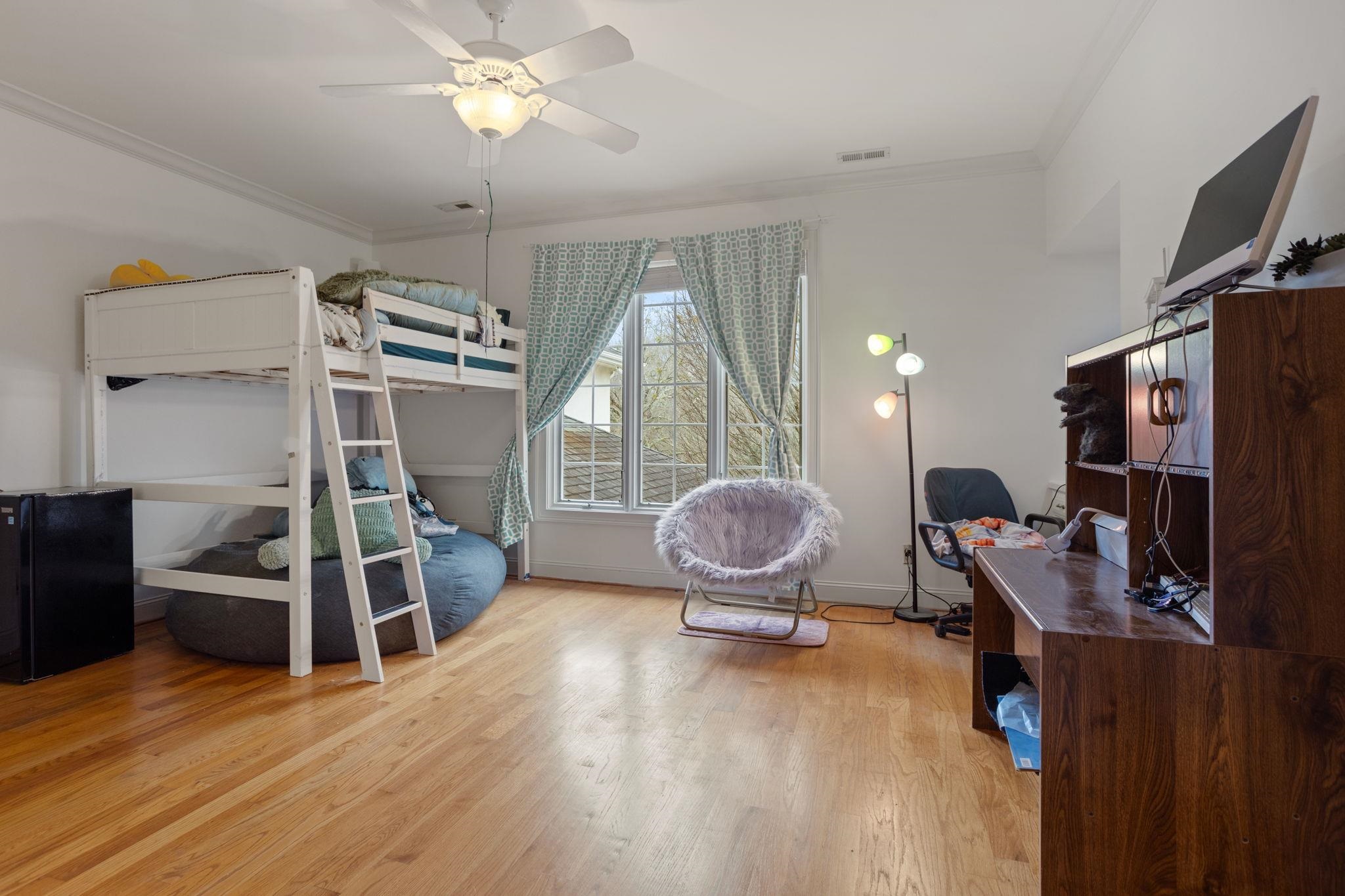 Spartanburg, South Carolina, 29301, United States, 5 Bedrooms Bedrooms, ,7 BathroomsBathrooms,Residential,For Sale,2008167