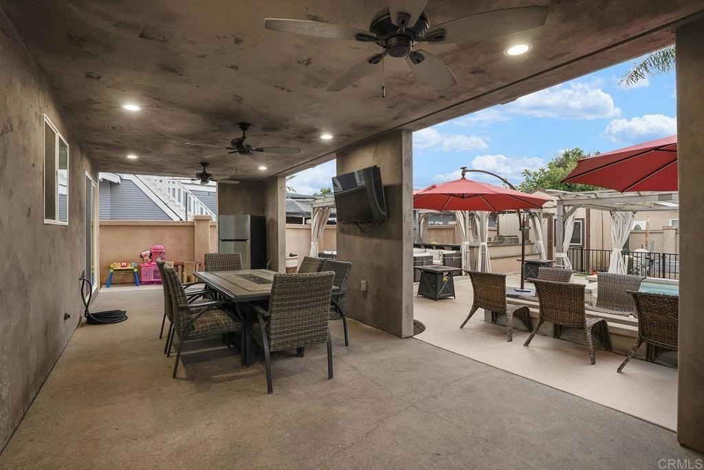 Chula Vista, California, 91911, United States, 9 Bedrooms Bedrooms, ,6 BathroomsBathrooms,Residential,For Sale,1991288