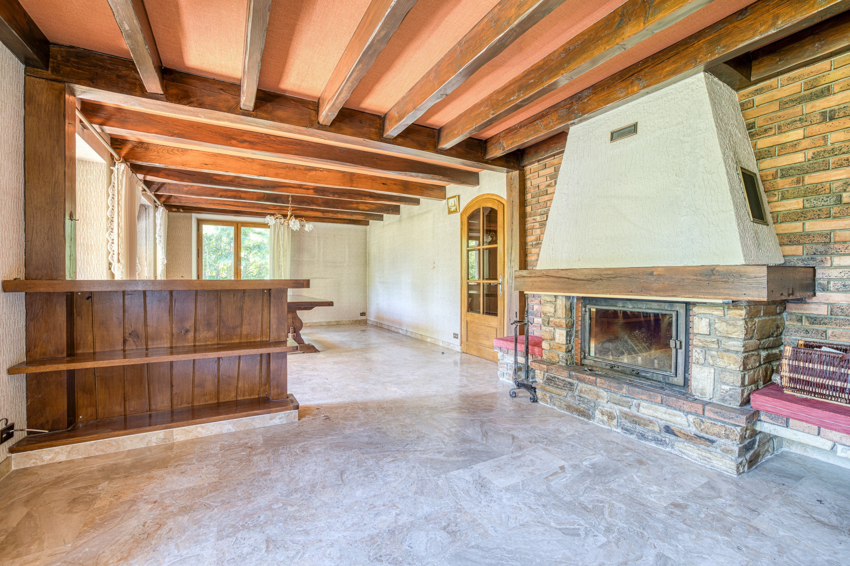  Former farmhouse with rare volumes and strong potential - 物件實景