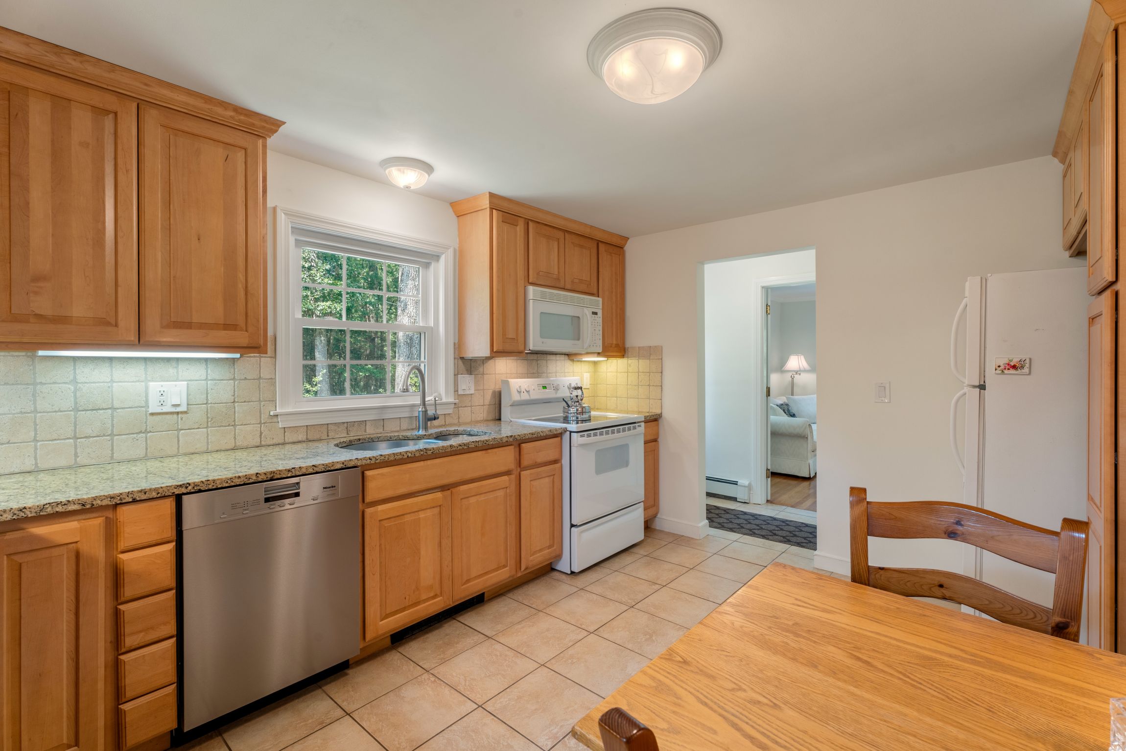  113 Newbridge Road, Sudbury, MA, 01776 - 物件實景