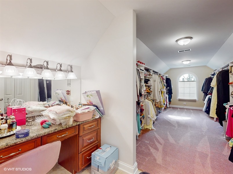 Lakewood, Illinois, 60014, United States, 5 Bedrooms Bedrooms, ,5 BathroomsBathrooms,Residential,For Sale,1980516