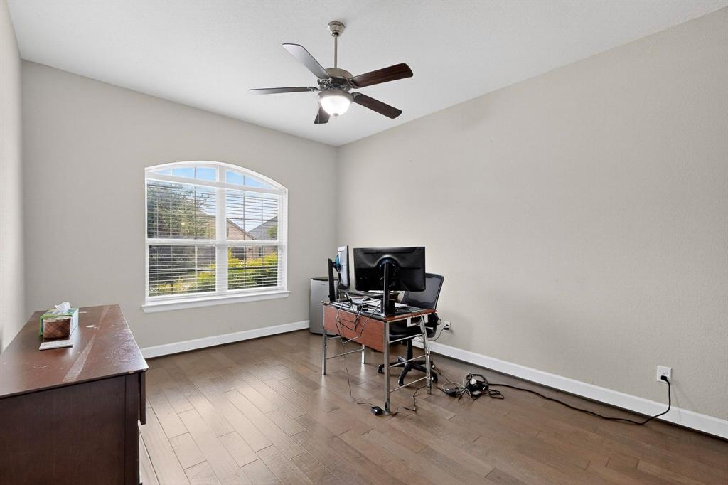 Mansfield, Texas, 76063, United States, 4 Bedrooms Bedrooms, ,3 BathroomsBathrooms,Residential,For Sale,1984510