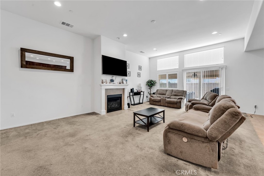 Victorville, California, 92394, United States, 5 Bedrooms Bedrooms, ,4 BathroomsBathrooms,Residential,For Sale,2048020