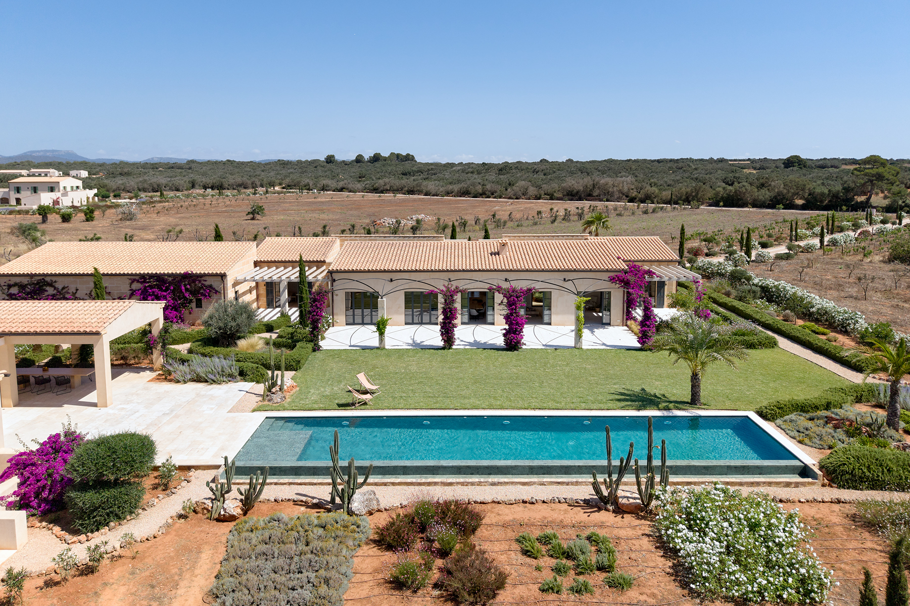  Newly built estate with pool, vineyard, and total privacy in Campos - 物件實景