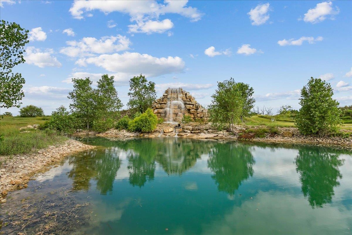 Augusta, Kansas, 67010, United States, 4 Bedrooms Bedrooms, ,4 BathroomsBathrooms,Residential,For Sale,1942309
