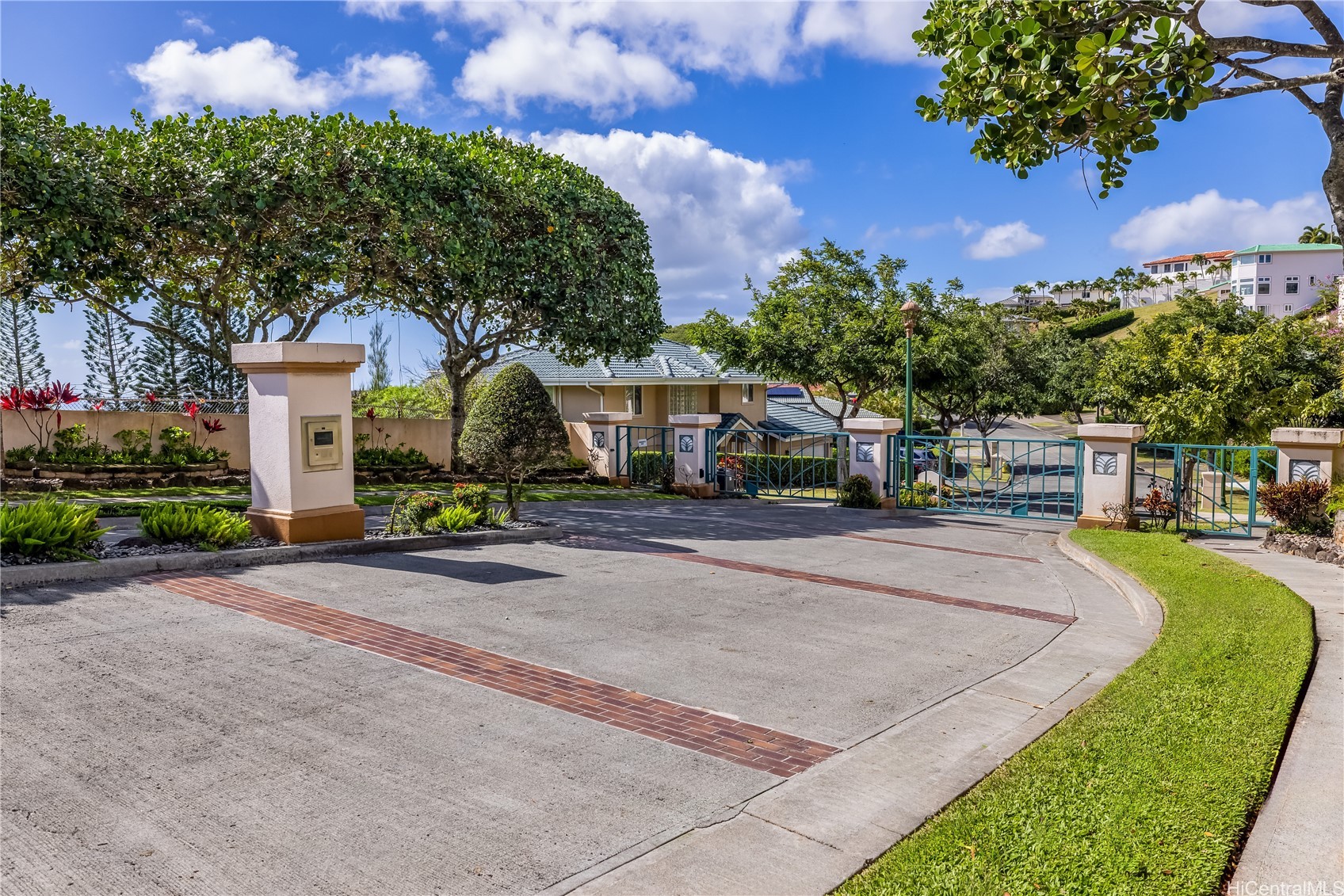 Honolulu, Hawaii, 96821, United States, ,Land,For Sale,1986206