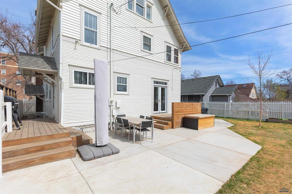 Rapid City, South Dakota, 57701, United States, 6 Bedrooms Bedrooms, ,3 BathroomsBathrooms,Residential,For Sale,1979556