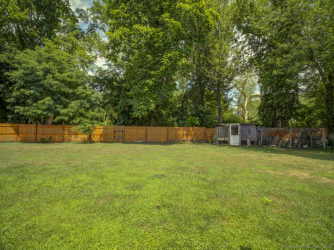 Woodbridge, Connecticut, 06525, United States, 4 Bedrooms Bedrooms, ,4 BathroomsBathrooms,Residential,For Sale,1906331