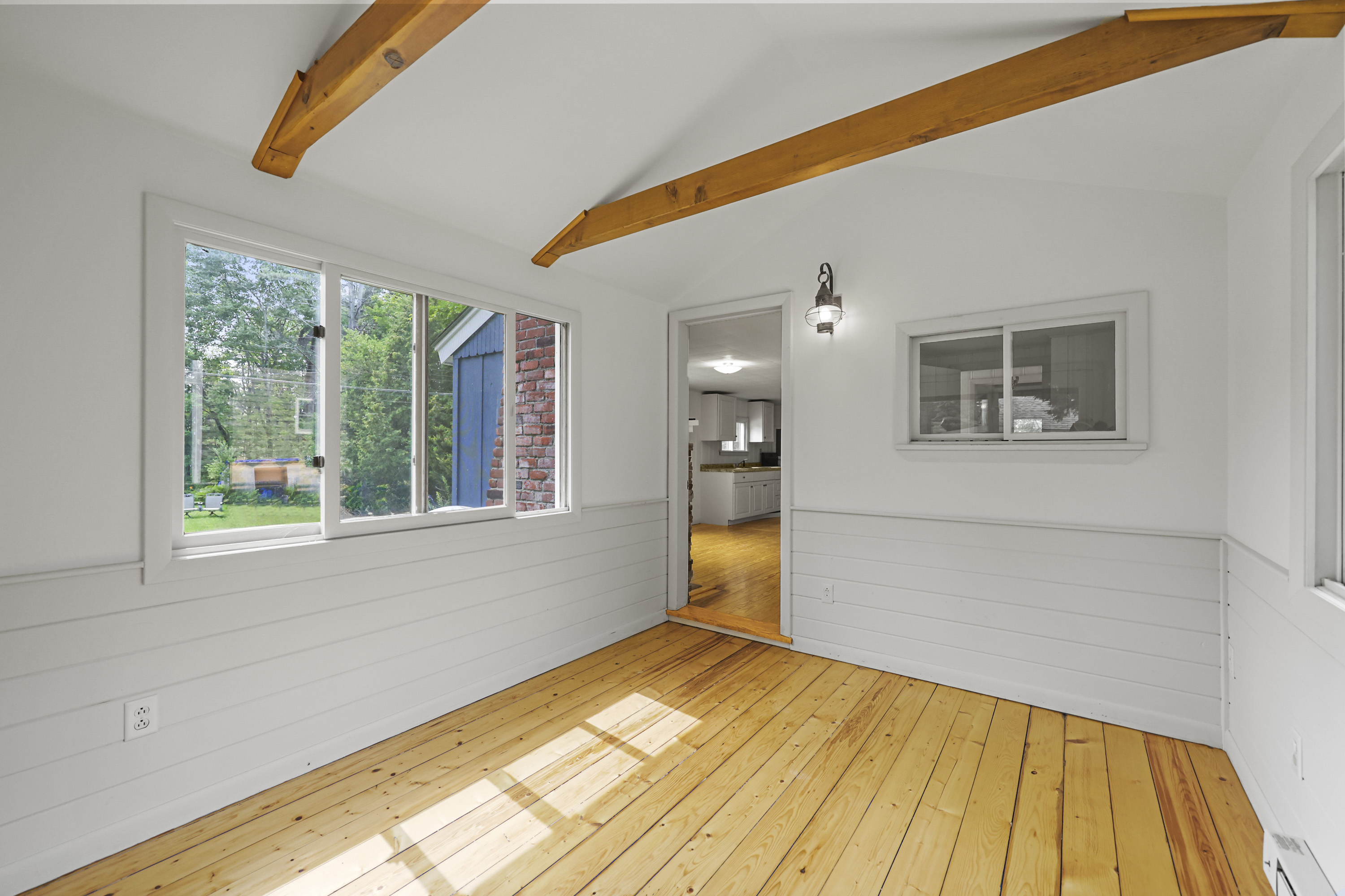  Chic Richmond Pond Bungalow - 物件實景