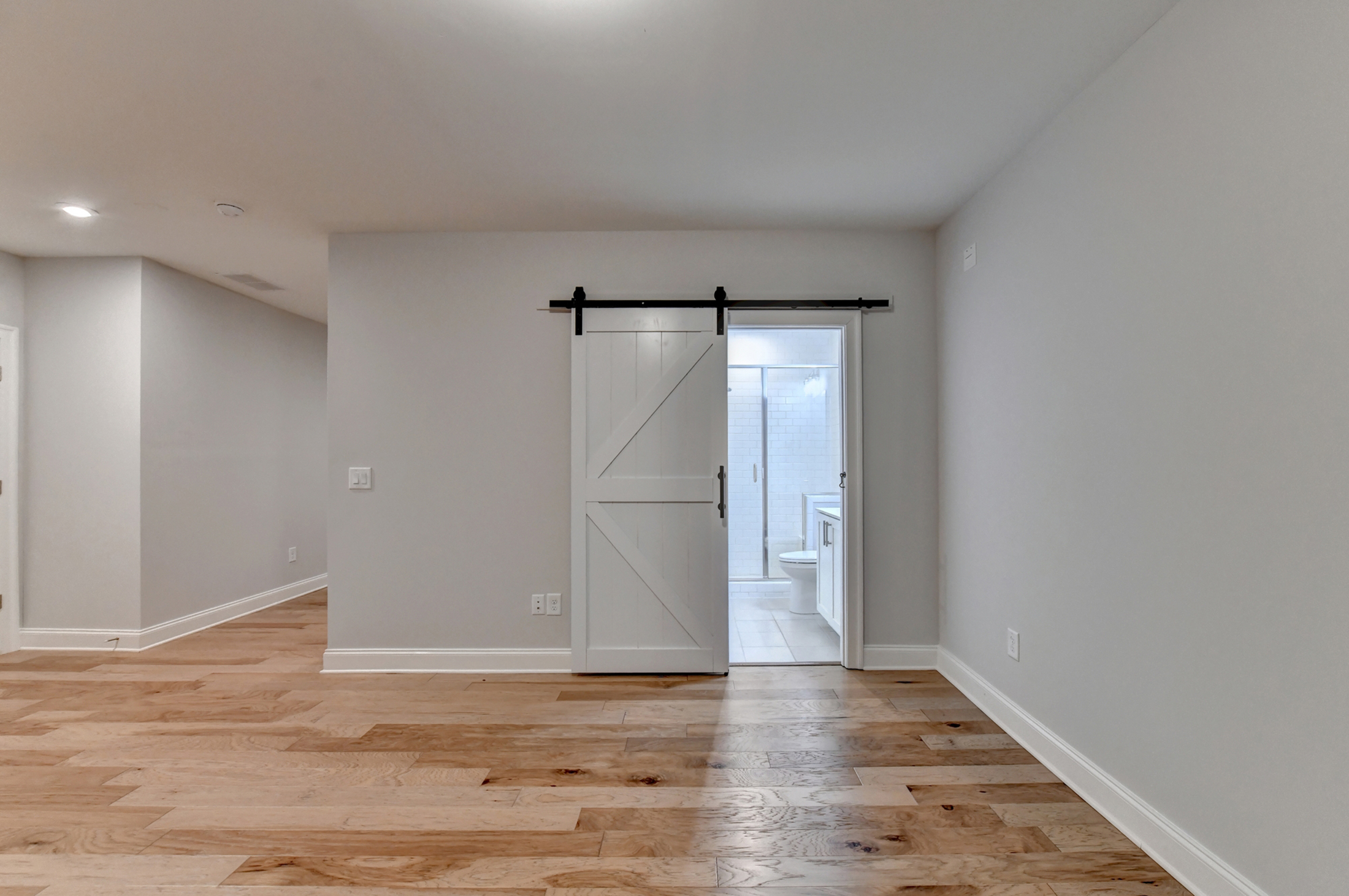  Thoughtfully Designed Milton Home Offers Low-maintenance Living - 物件實景