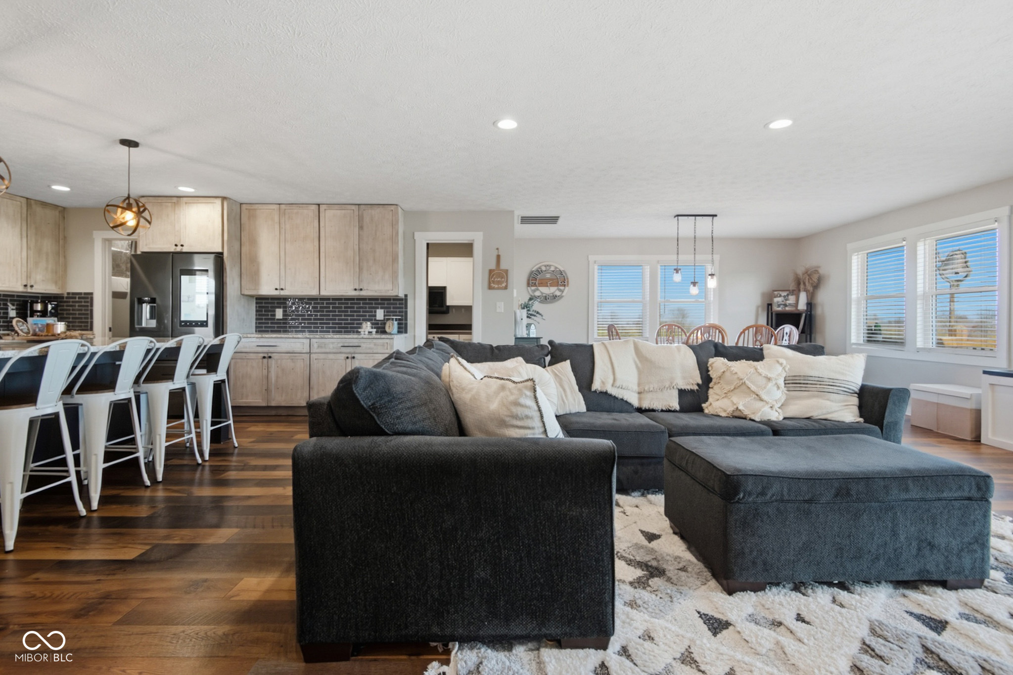 Edinburgh, Indiana, 46124, United States, 3 Bedrooms Bedrooms, ,2 BathroomsBathrooms,Residential,For Sale,1994228