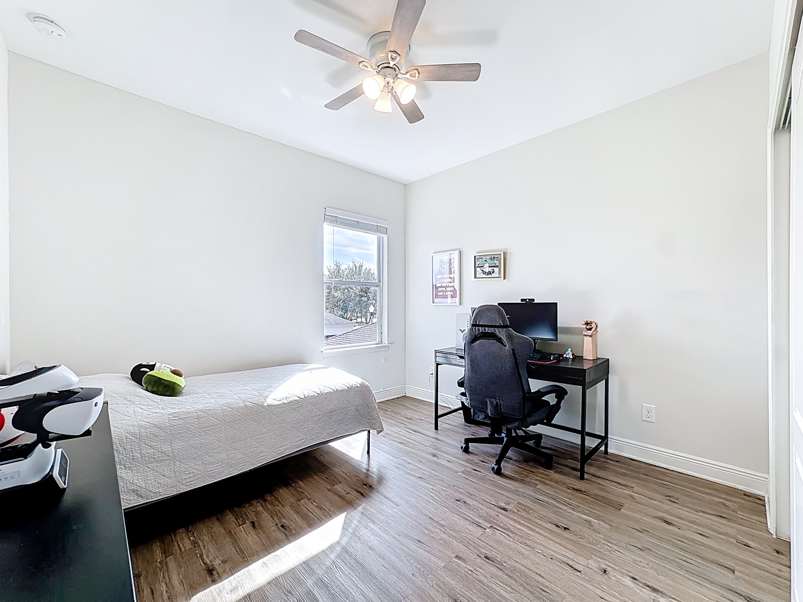 Winter Garden, Florida, 34787, United States, 5 Bedrooms Bedrooms, ,4 BathroomsBathrooms,Residential,For Sale,2010379