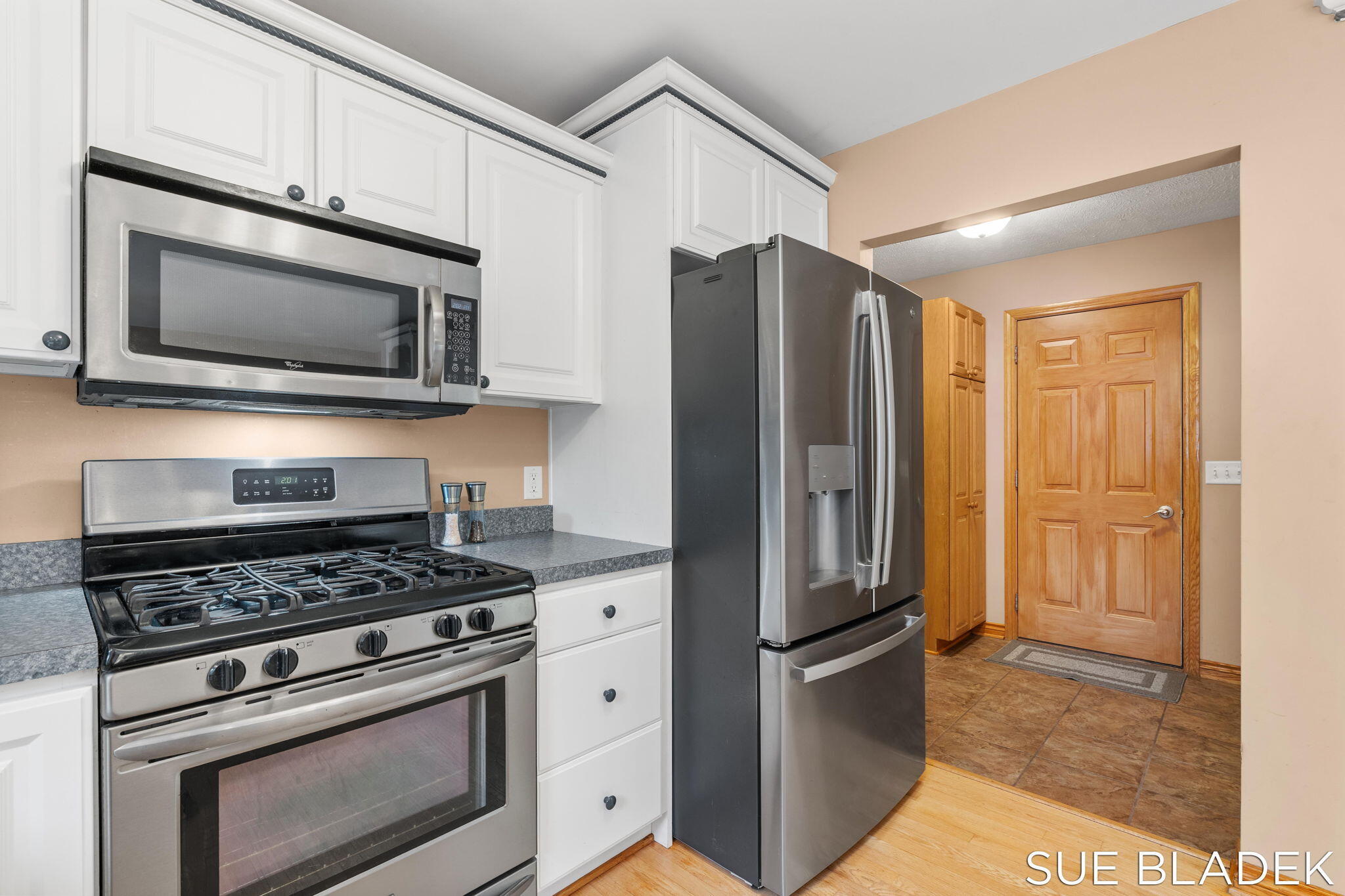 Fennville, Michigan, 49408, United States, 4 Bedrooms Bedrooms, ,4 BathroomsBathrooms,Residential,For Sale,1966449