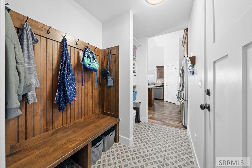 IDAHO FALLS, Idaho, 83402, United States, 6 Bedrooms Bedrooms, ,3 BathroomsBathrooms,Residential,For Sale,1980843