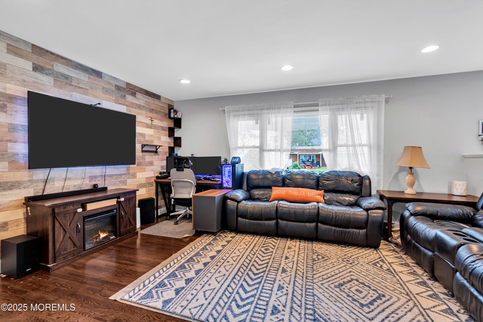 Toms River, New Jersey, 08757, United States, 3 Bedrooms Bedrooms, ,2 BathroomsBathrooms,Residential,For Sale,1923544