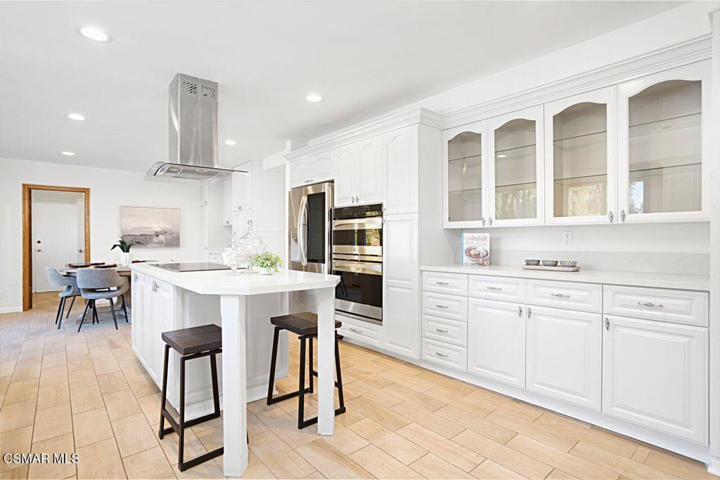 Thousand Oaks, California, 91362, United States, 4 Bedrooms Bedrooms, ,3 BathroomsBathrooms,Residential,For Sale,1990954