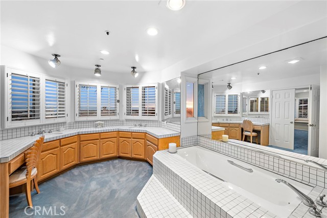 San Clemente, California, 92672, United States, 5 Bedrooms Bedrooms, ,5 BathroomsBathrooms,Residential,For Sale,1825171