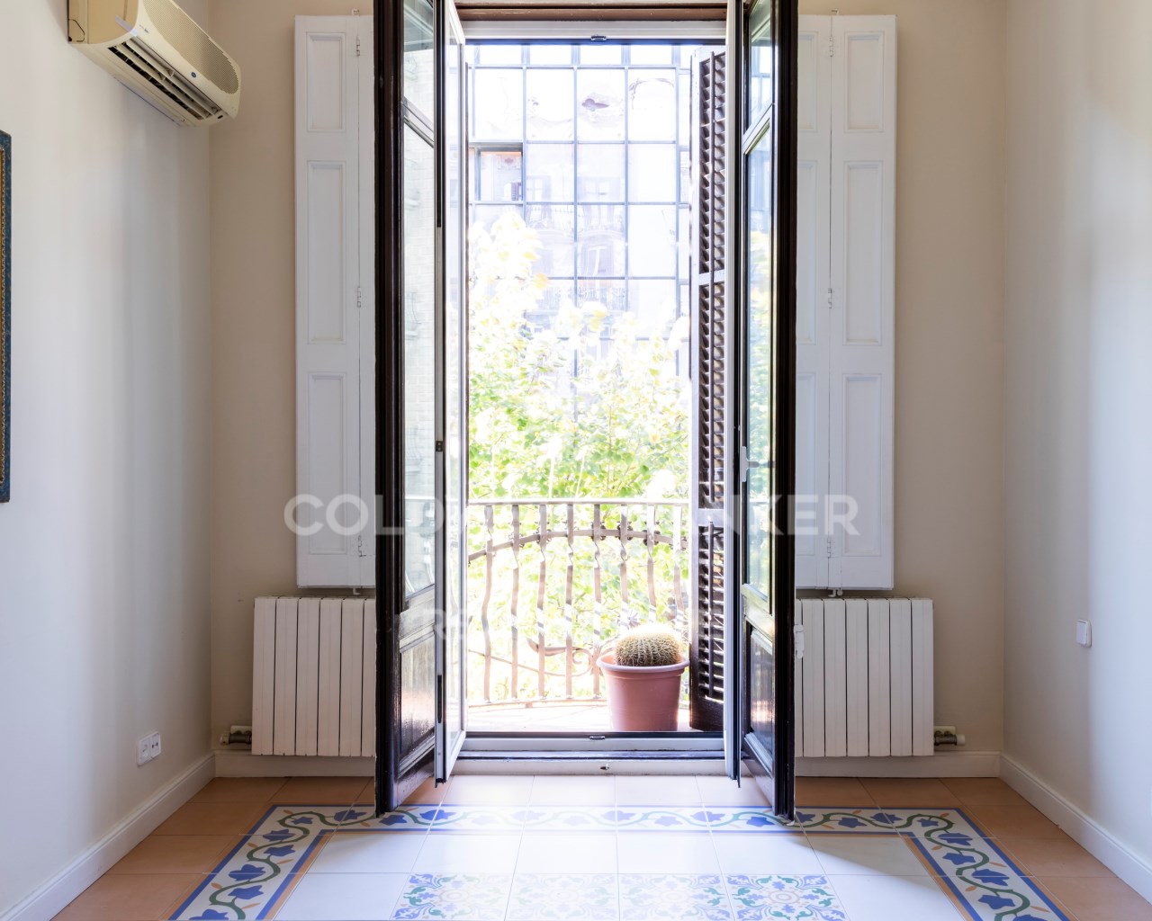 Barcelona, Barcelona, Eixample, La Dreta de l'Eix, Barcelona, Catalonia, ES, 5 Bedrooms Bedrooms, ,2 BathroomsBathrooms,Residential,For Sale,Barcelona, Barcelona, Eixample, La Dreta de l'Eix,1448884
