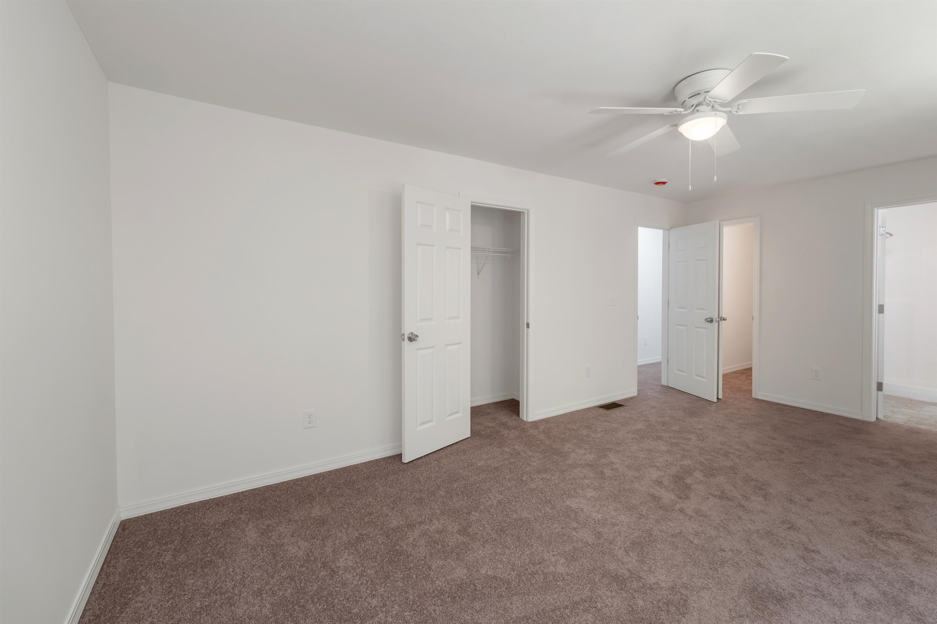 Bennington, New Hampshire, 03442, United States, 3 Bedrooms Bedrooms, ,2 BathroomsBathrooms,Residential,For Sale,1898255