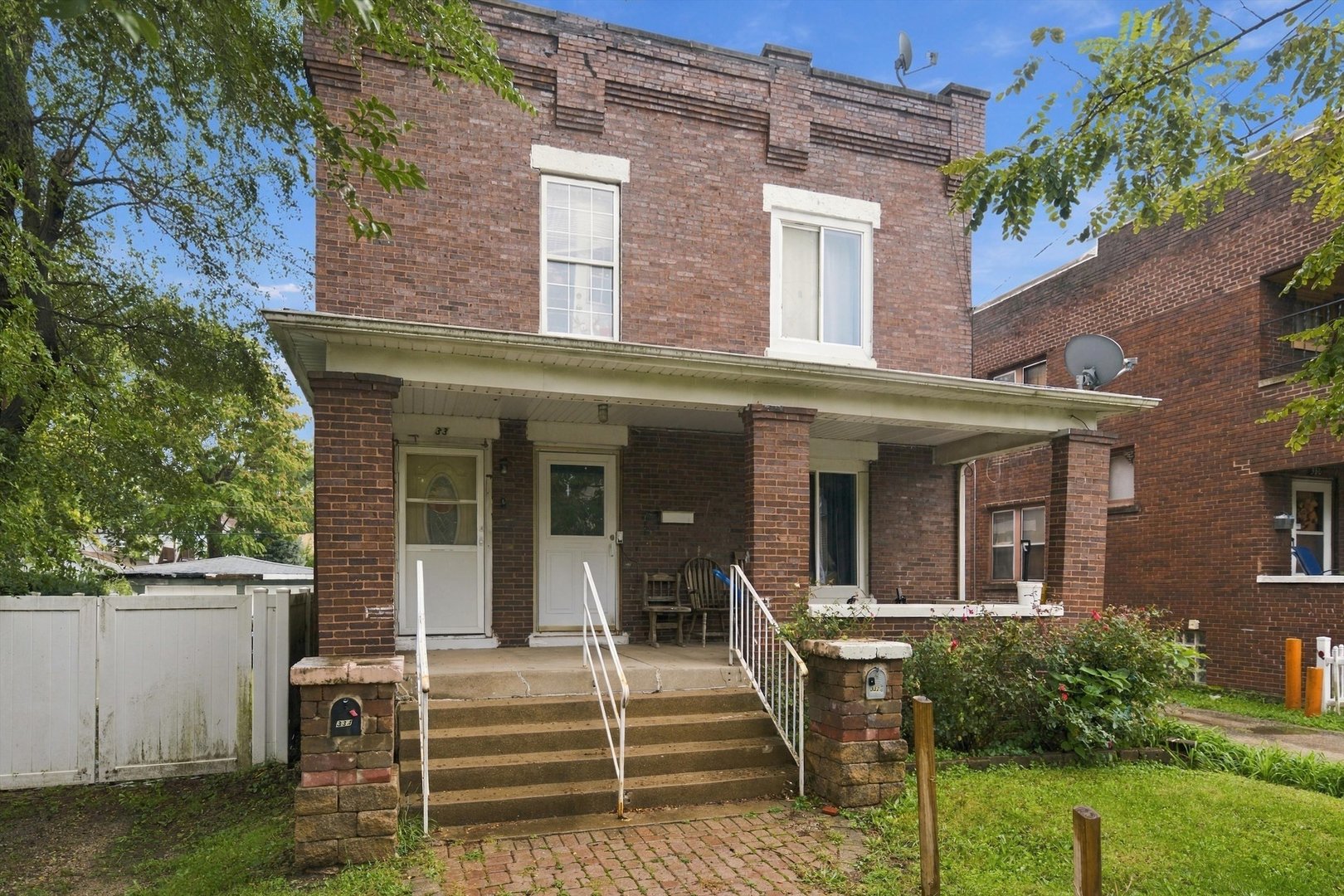 Pine St, Joliet, IL 60435