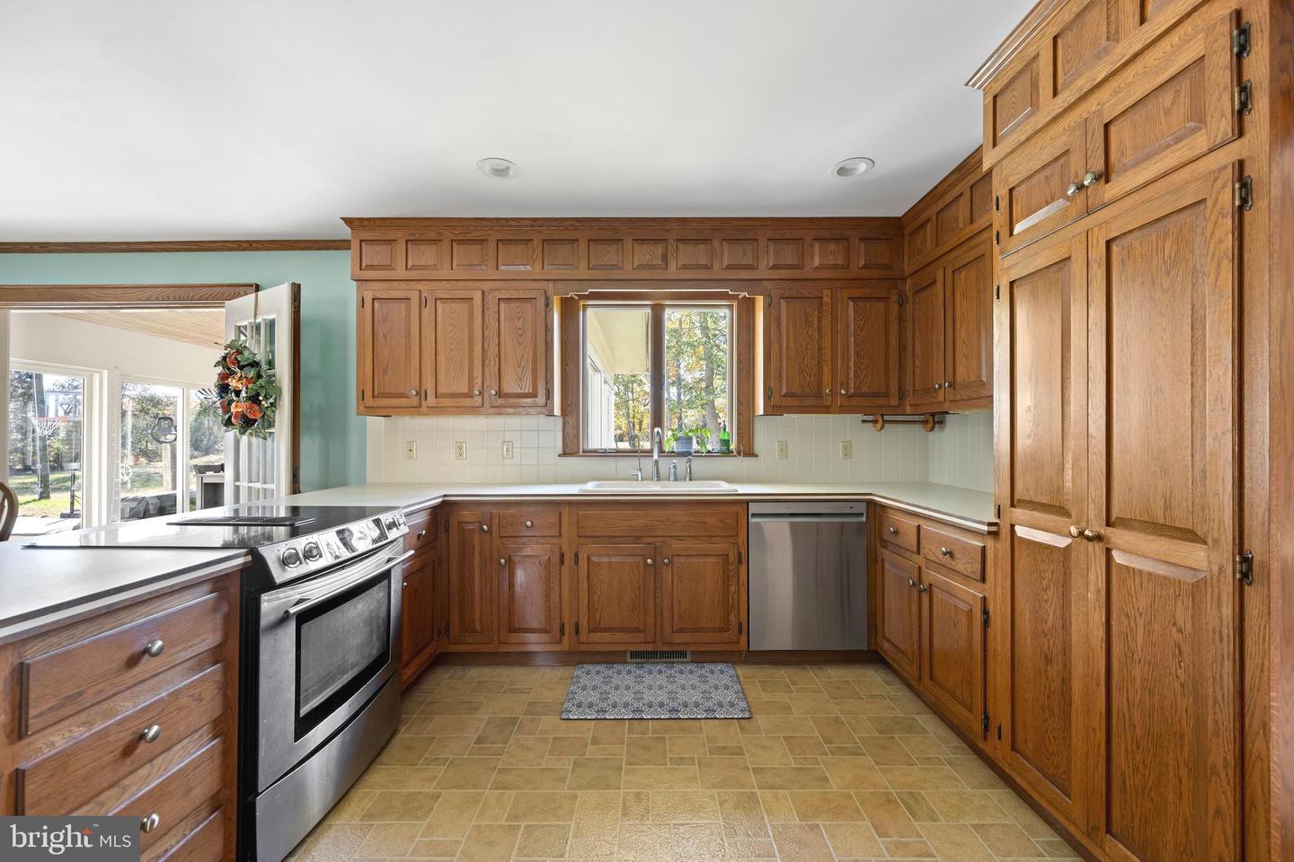 Salisbury, Maryland, 21804, United States, 4 Bedrooms Bedrooms, ,3 BathroomsBathrooms,Residential,For Sale,1996971