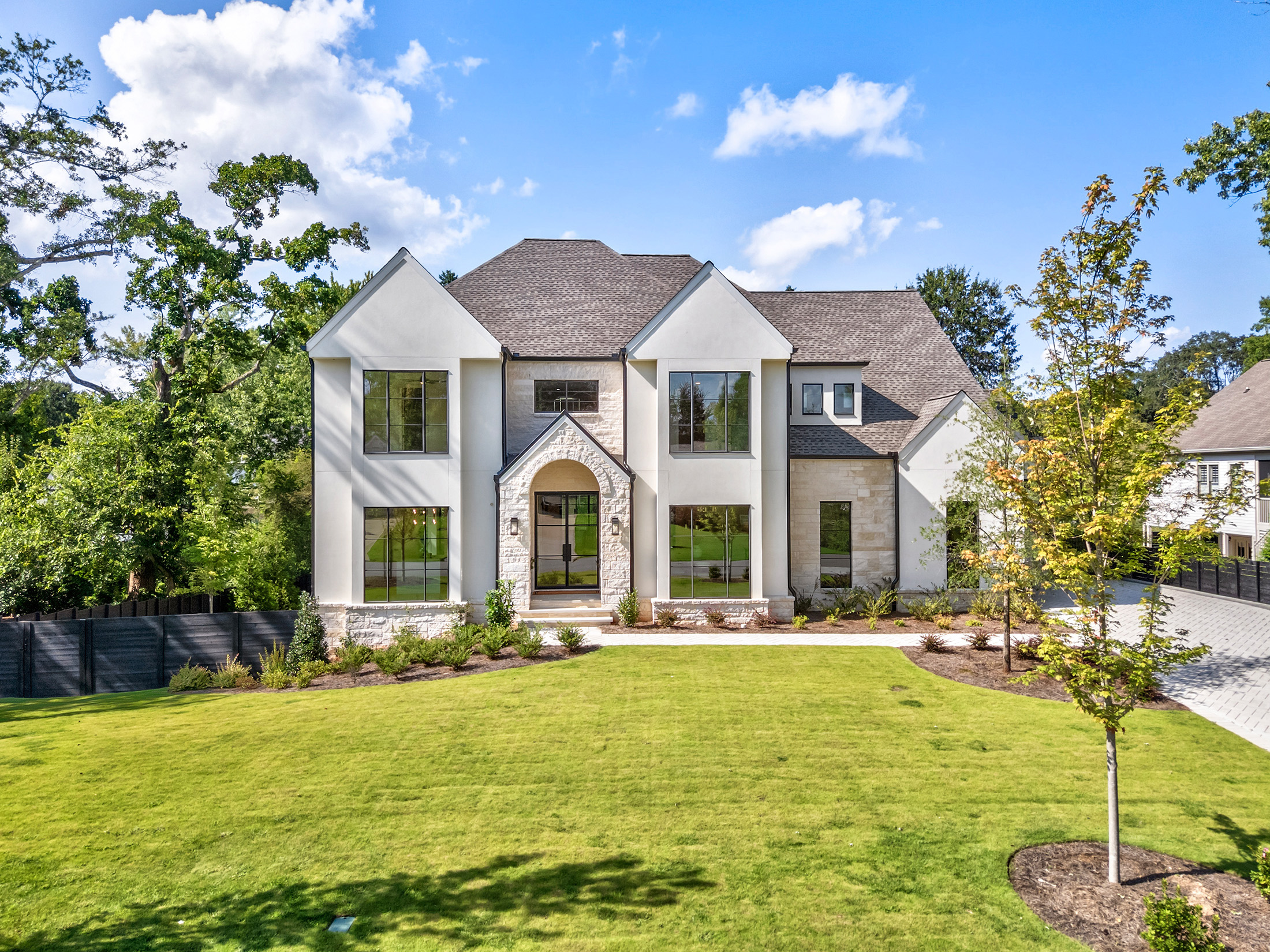  Rare Basement Home Located in Sought-After Communities in Downtown Alpharetta - 物件實景