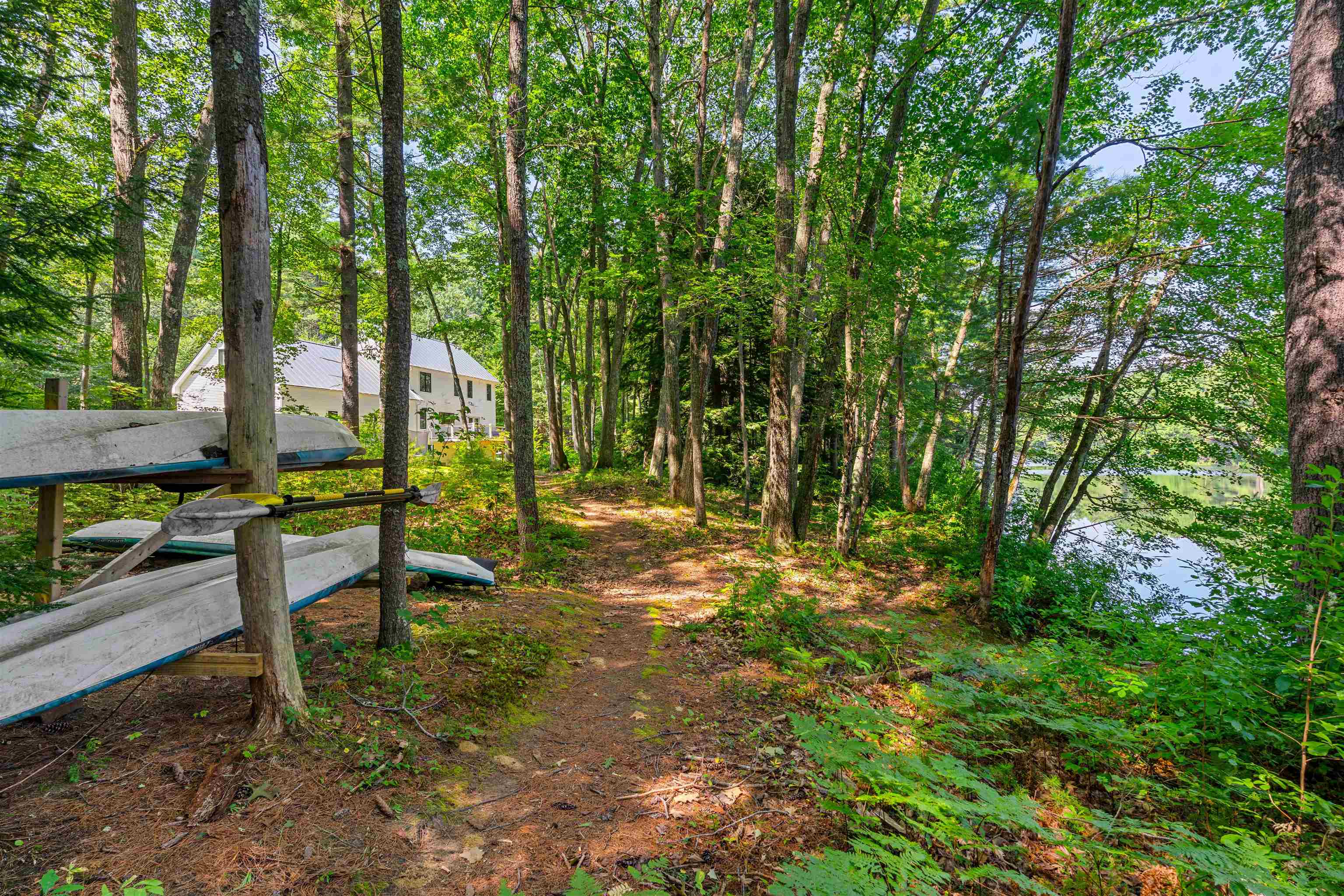 Hollis, New Hampshire, 03049, United States, 3 Bedrooms Bedrooms, ,3 BathroomsBathrooms,Residential,For Sale,1907073