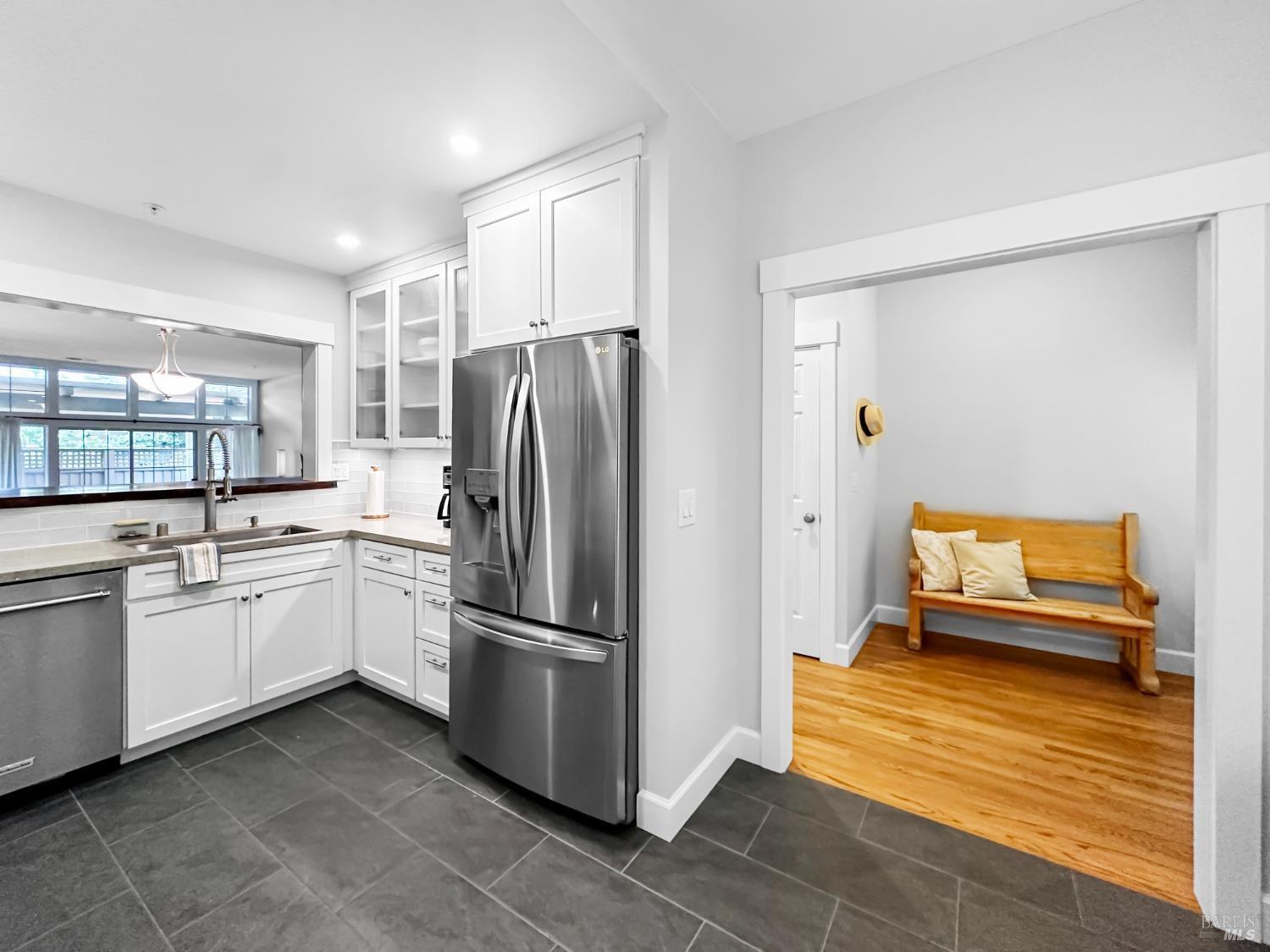 Napa, California, 94558, United States, 2 Bedrooms Bedrooms, ,3 BathroomsBathrooms,Residential,For Sale,1950858