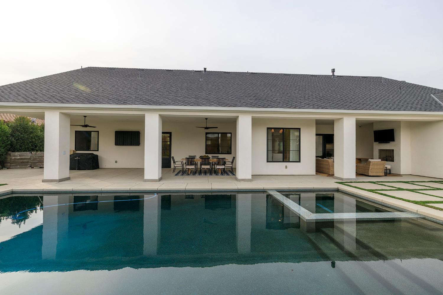 Turlock, California, 95382, United States, 5 Bedrooms Bedrooms, ,4 BathroomsBathrooms,Residential,For Sale,2002533