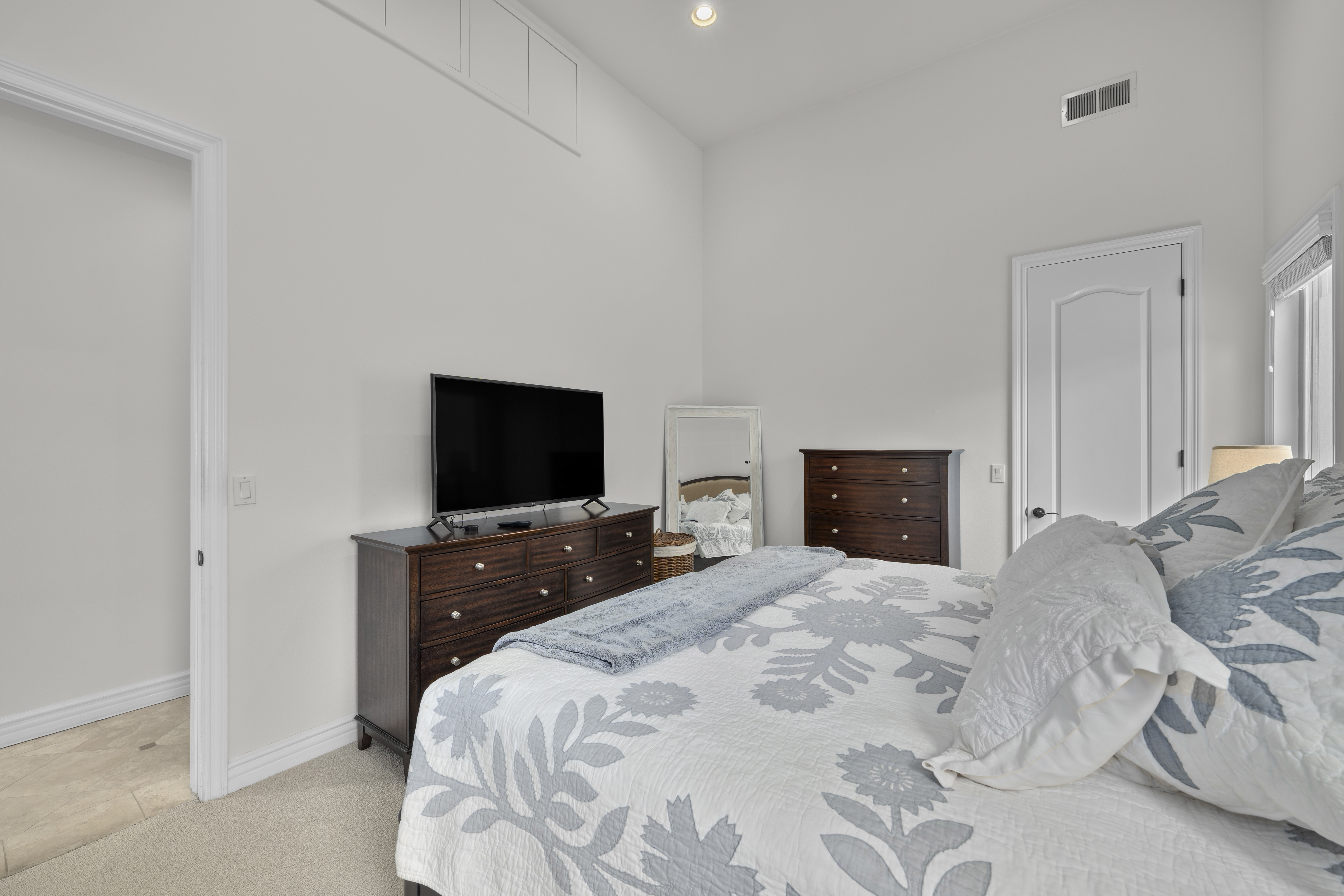  614 Manhattan Beach Boulevard, Manhattan Beach, CA 90266 - 物件實景