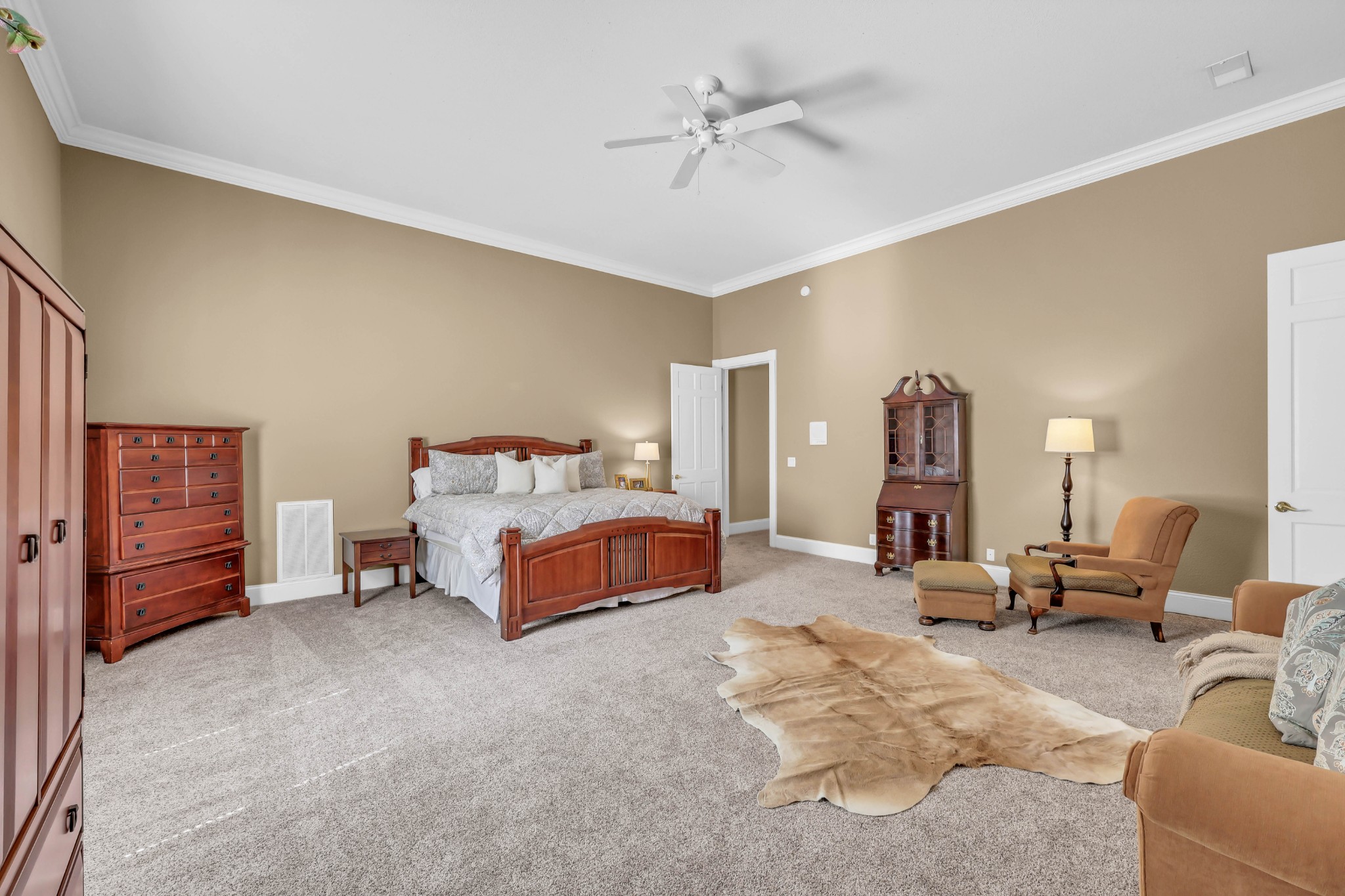 Clarksville, Tennessee, 37043, United States, 4 Bedrooms Bedrooms, ,4 BathroomsBathrooms,Residential,For Sale,1980790