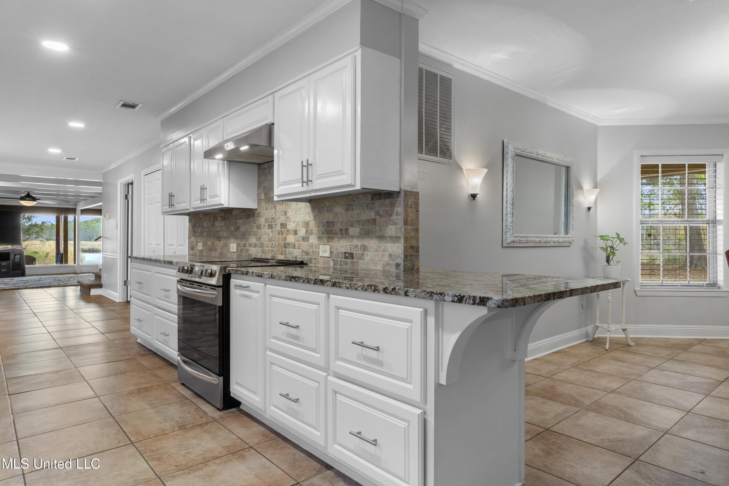 Gautier, Mississippi, 39553, United States, 4 Bedrooms Bedrooms, ,3 BathroomsBathrooms,Residential,For Sale,2003133