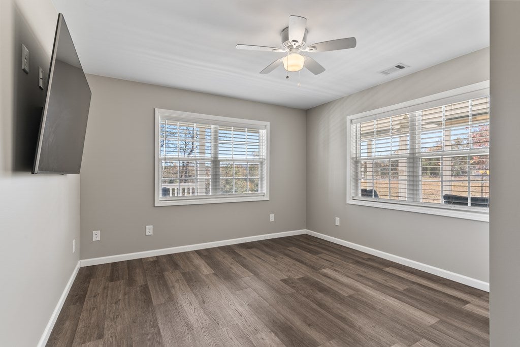 Blue Ridge, Georgia, 30513, United States, 3 Bedrooms Bedrooms, ,2 BathroomsBathrooms,Residential,For Sale,1987936