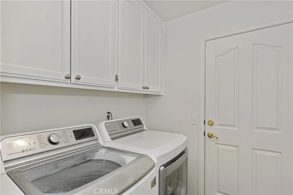 Victorvile, California, 92395, United States, 4 Bedrooms Bedrooms, ,2 BathroomsBathrooms,Residential,For Sale,1978607