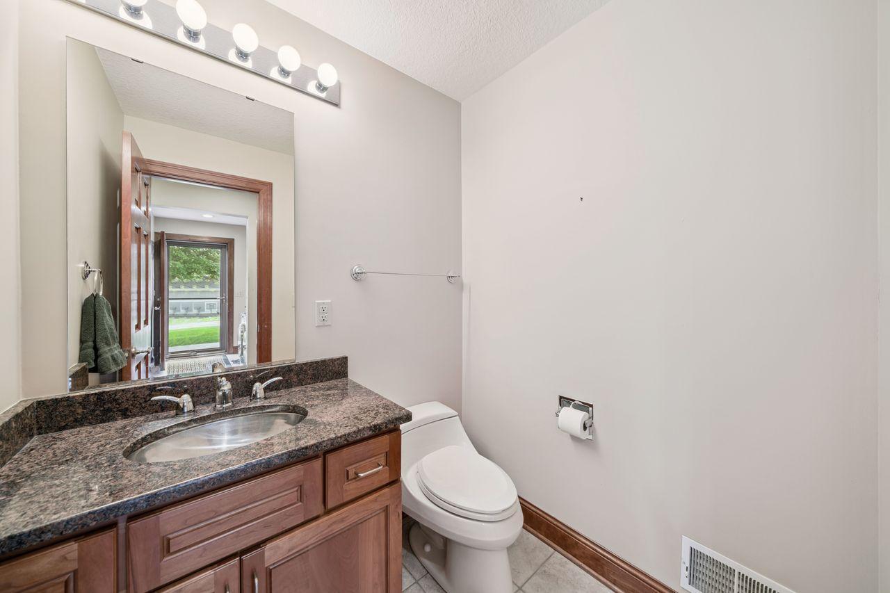 Stillwater, Minnesota, 55082, United States, 4 Bedrooms Bedrooms, ,3 BathroomsBathrooms,Residential,For Sale,1934431