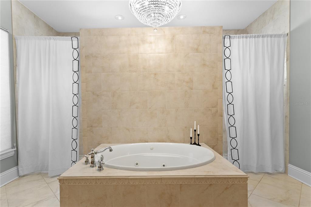 Tampa, Florida, 33618, United States, 4 Bedrooms Bedrooms, ,4 BathroomsBathrooms,Residential,For Sale,1903657