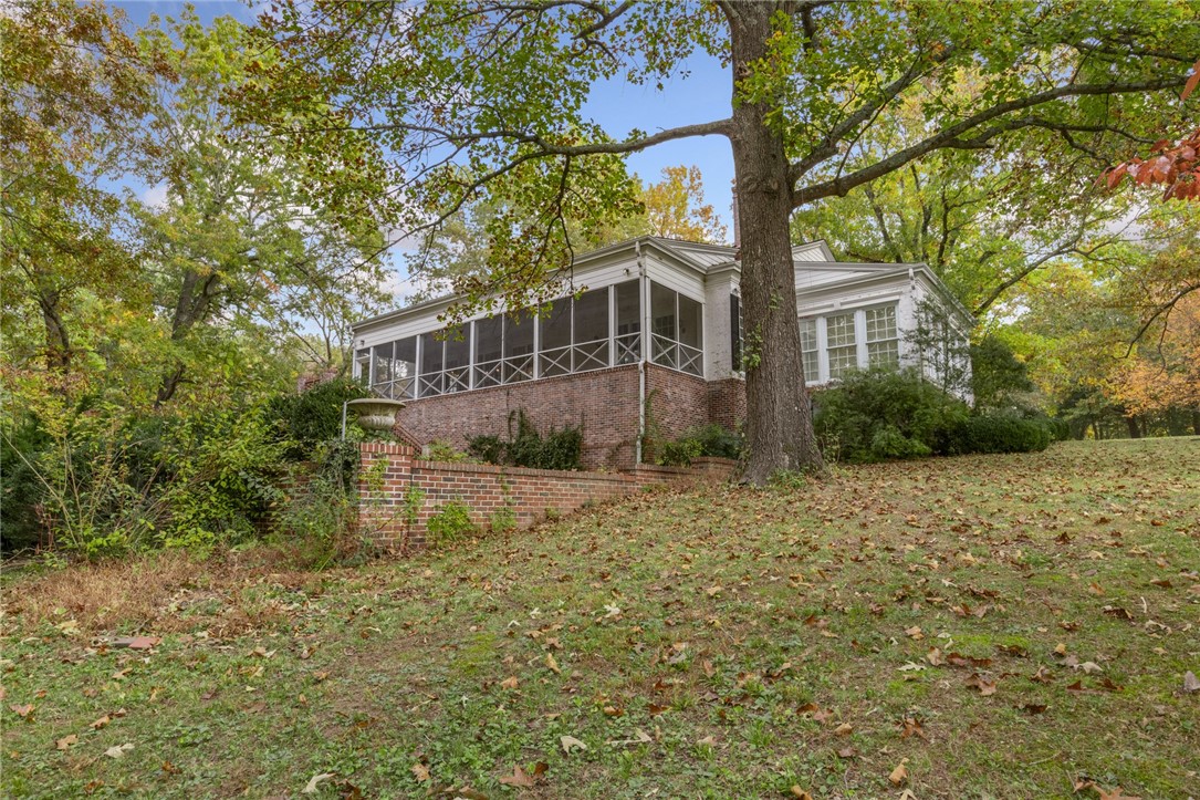 Harrison, Arkansas, 72601, United States, 4 Bedrooms Bedrooms, ,5 BathroomsBathrooms,Residential,For Sale,1989365