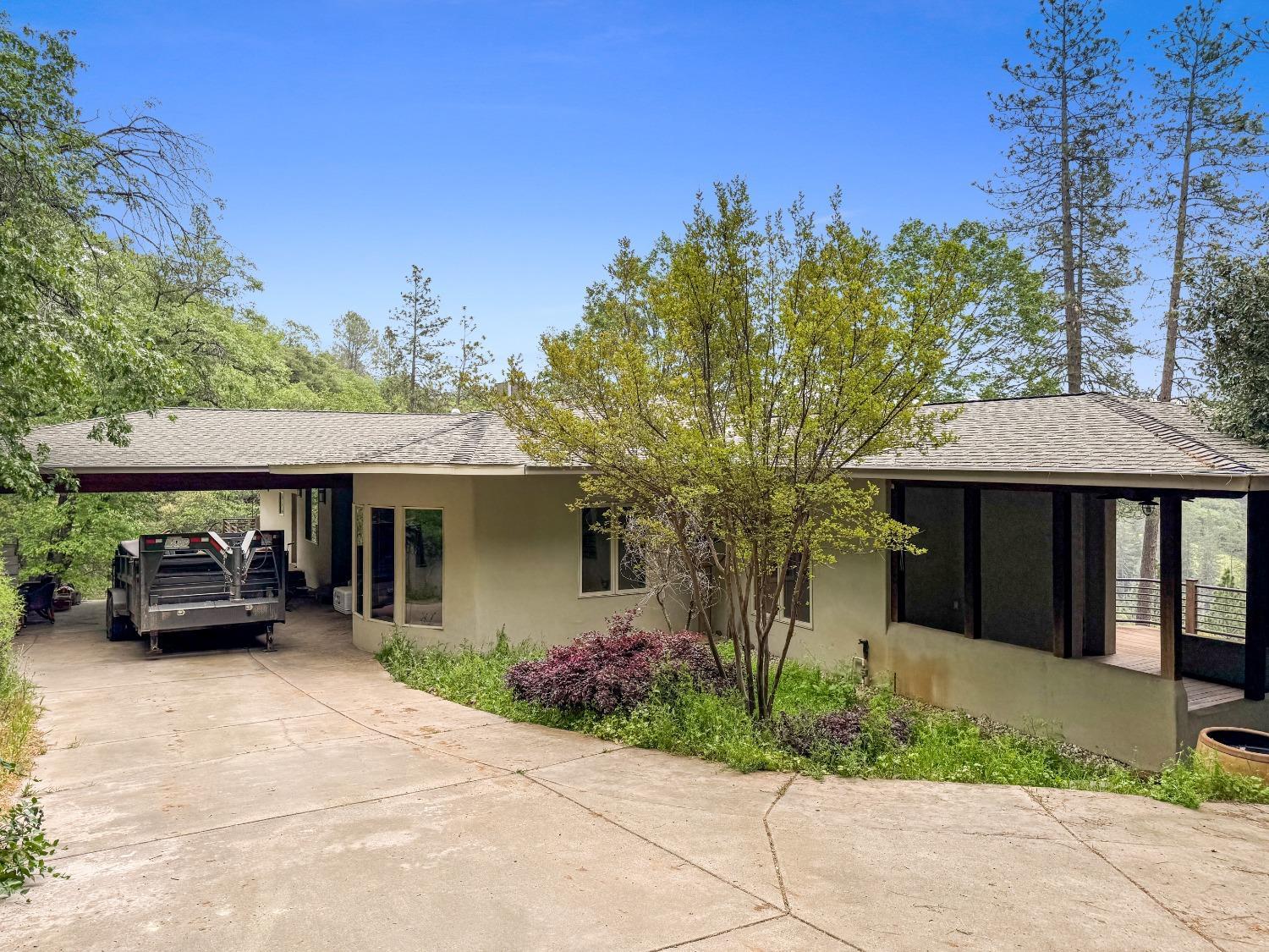 Grass Valley, California, 95949, United States, 3 Bedrooms Bedrooms, ,4 BathroomsBathrooms,Residential,For Sale,1920677