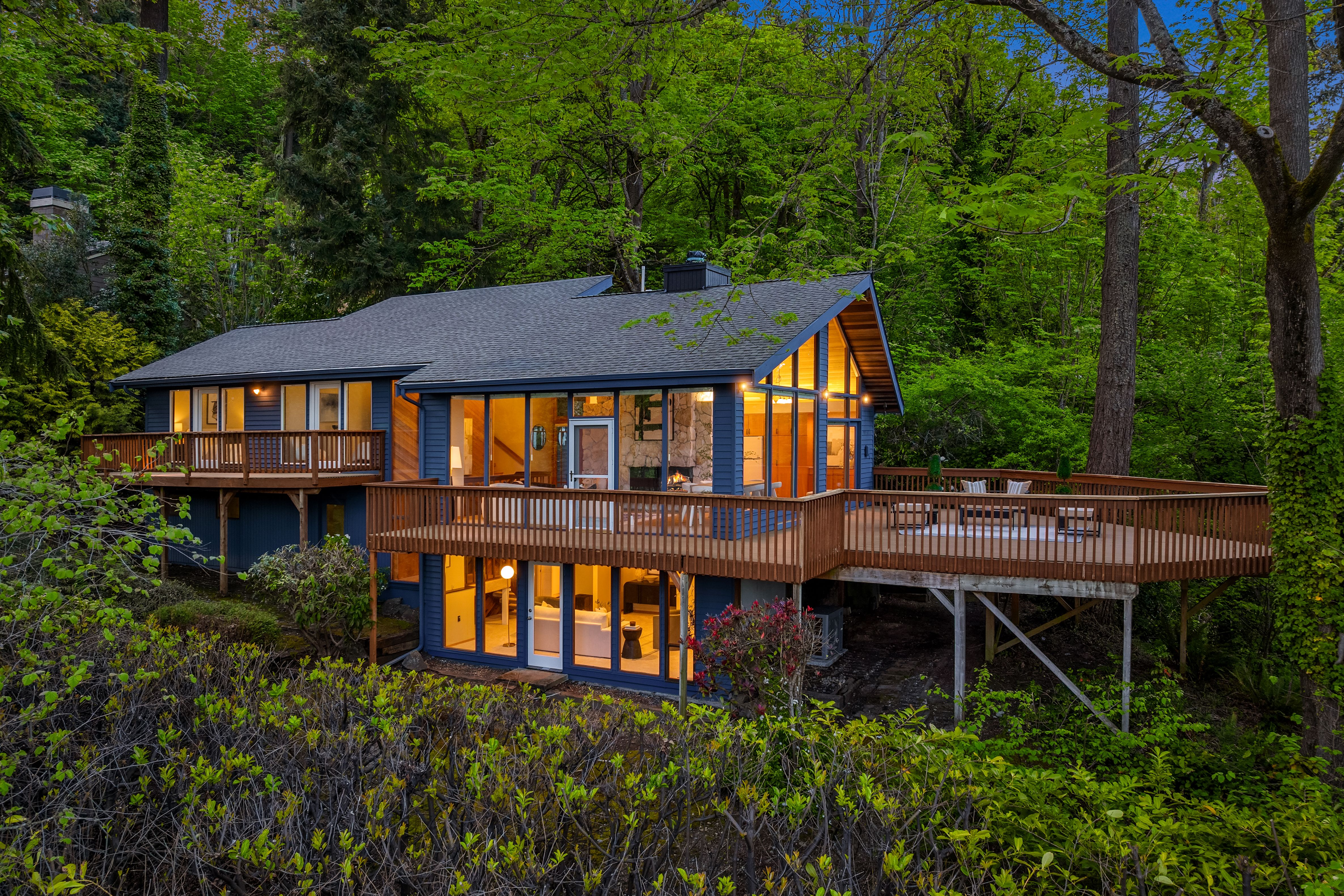 7931 E Mercer Wy, Mercer Island, WA 98040 - 物件實景